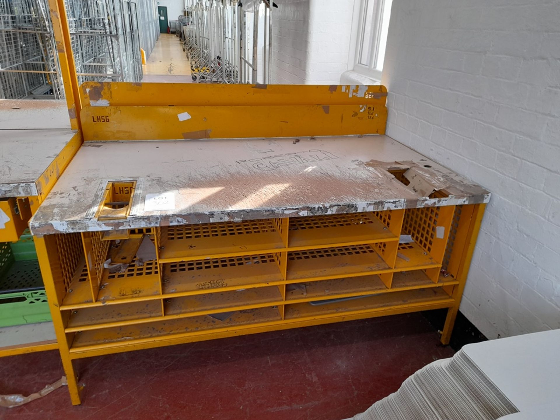 2 - Large multi compartment packing bench (yellow - various sizes) - Image 2 of 2