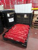 2 - Collapsible plastic pallets, as lotted