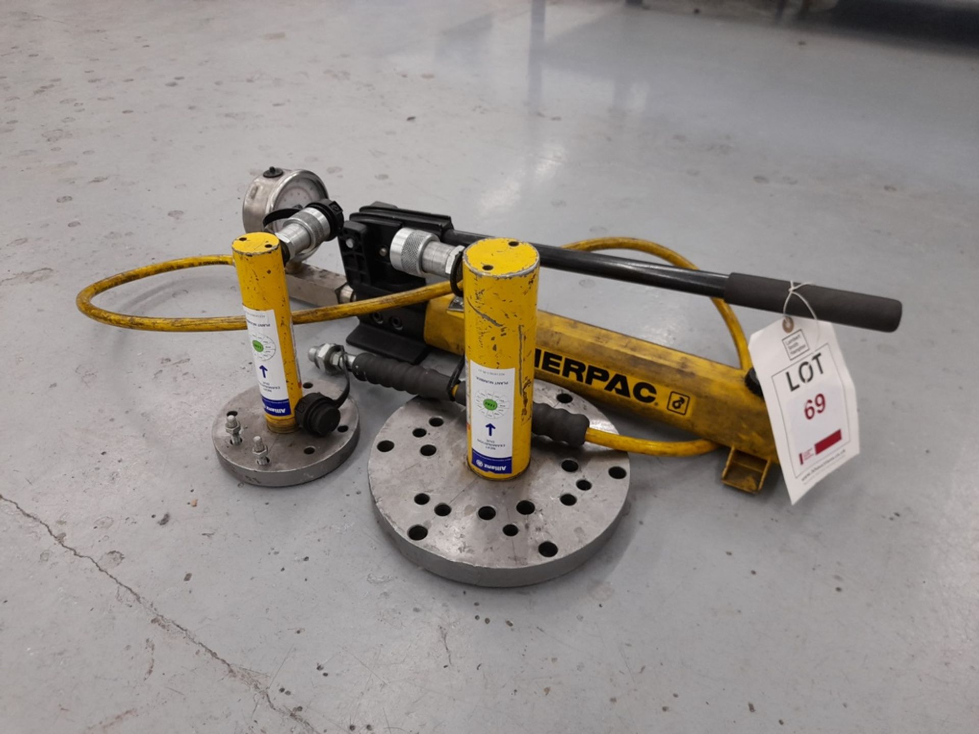 Enerpac hand pump and ancillaries, as lotted - Image 2 of 2