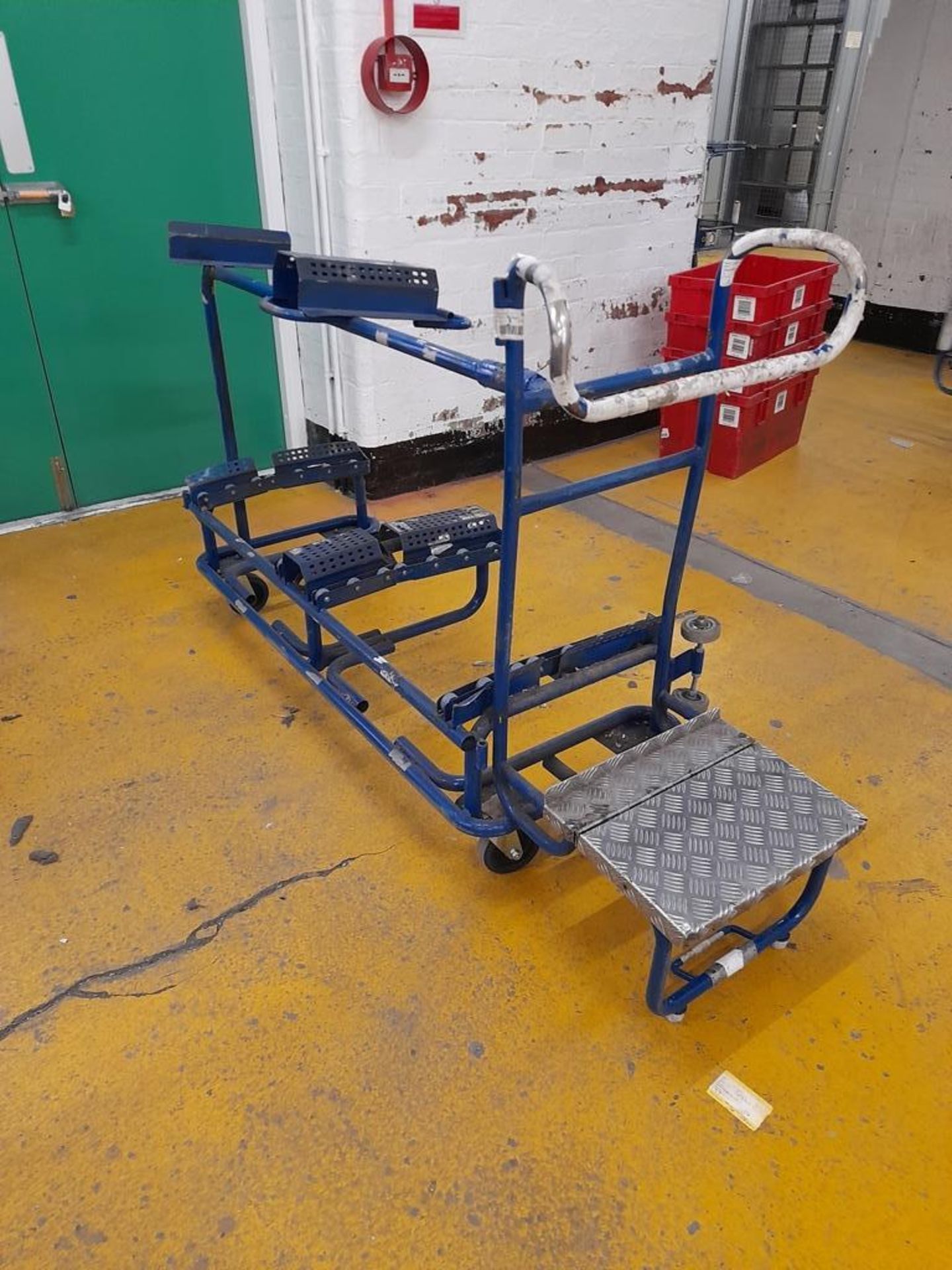 5 - Four position picking trolleys, with folding step (photo for illustration purposes only - tote - Image 6 of 7