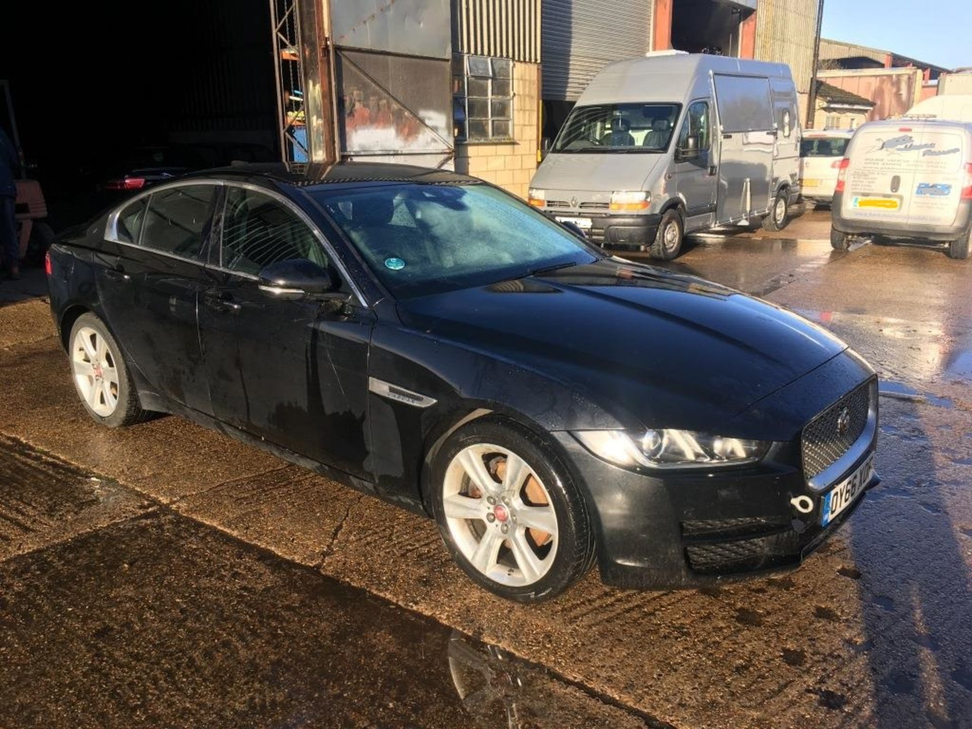 Jaguar XE R-Sport 4 door saloon car (16 plate) non-runner - Image 4 of 26