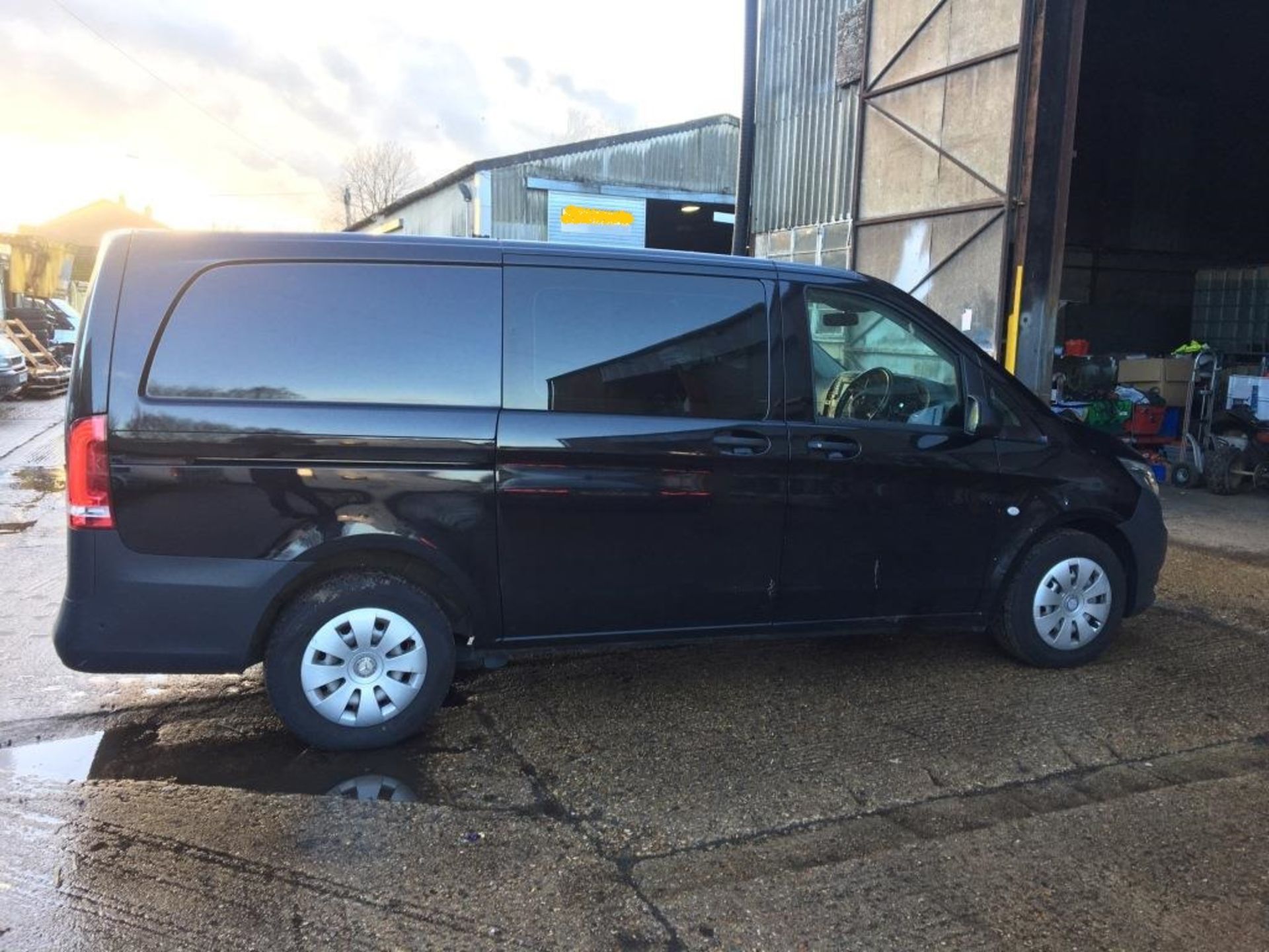 Mercedes Benz Vito 116 Bluetec crew van (17 plate) - Image 6 of 27