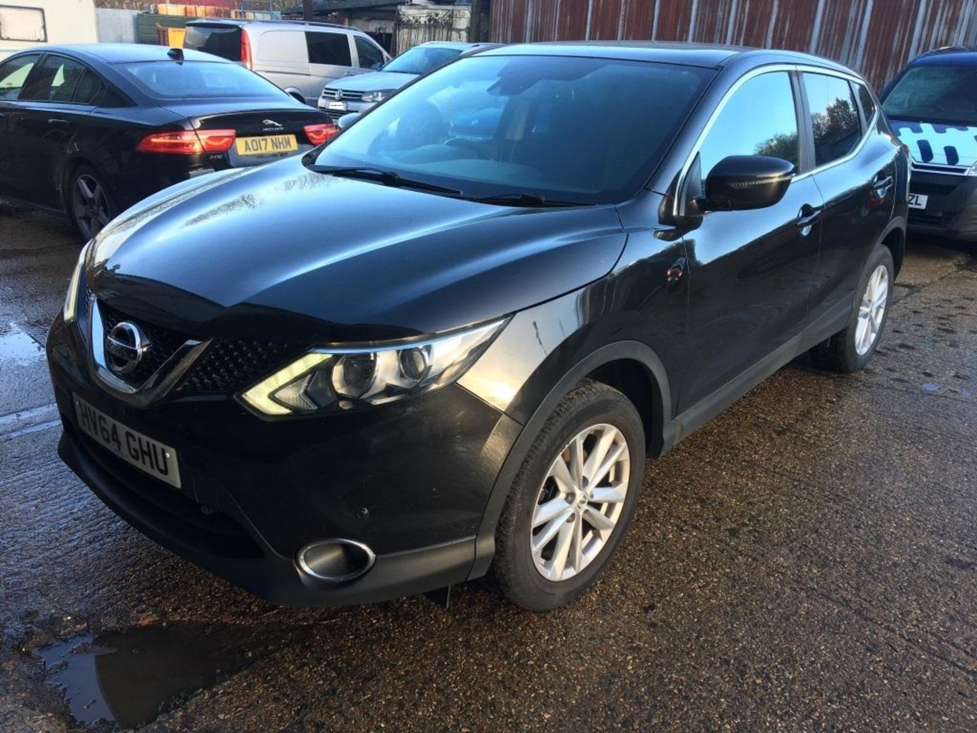 Nissan Qashqai Acenta Premium DCI 5 door hatchback car (64 plate)