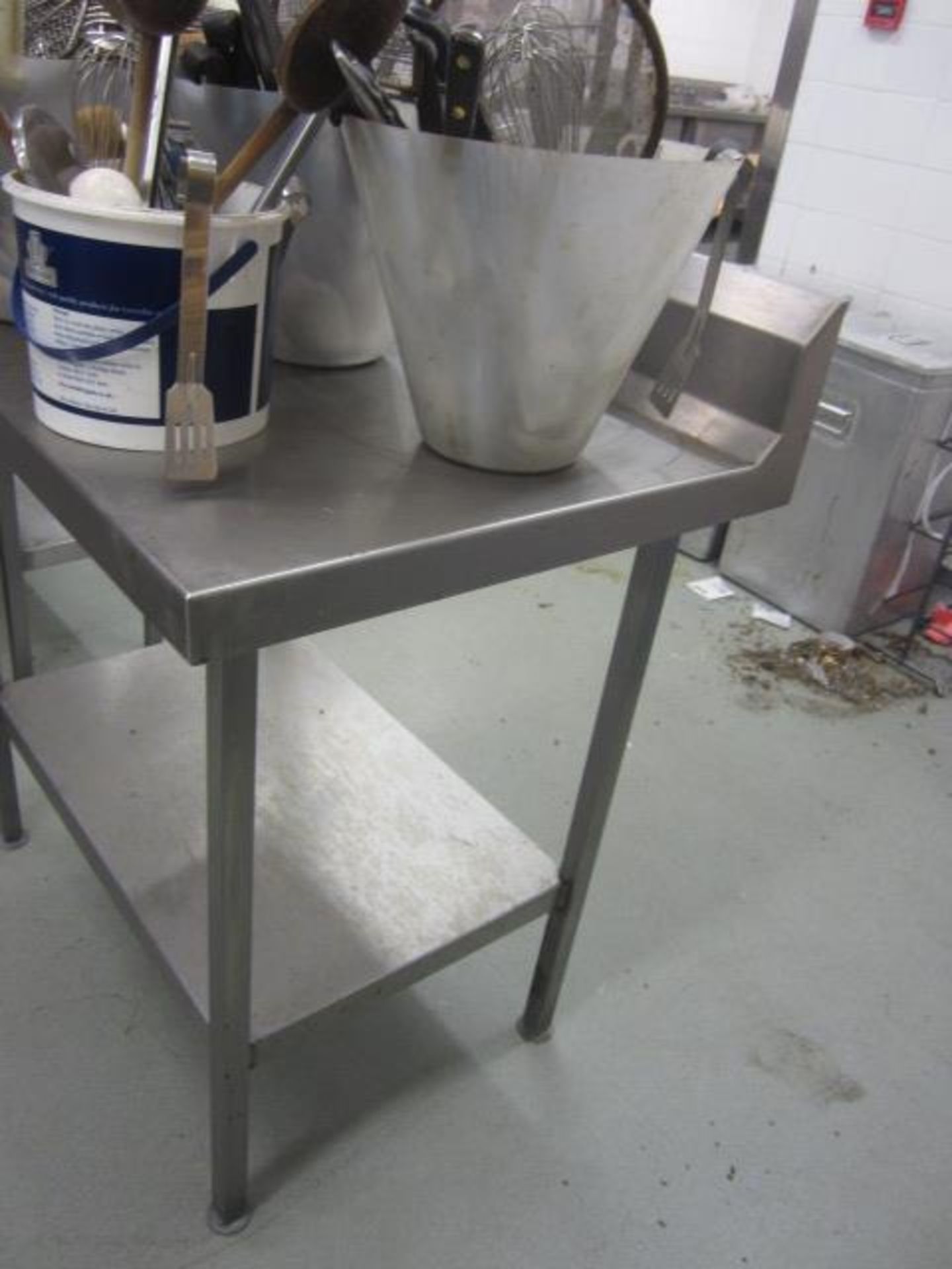 Two stainless steel preparation tables with splash back, undershelf 750mm x 650mm / 880mm x 650mm - Image 3 of 3