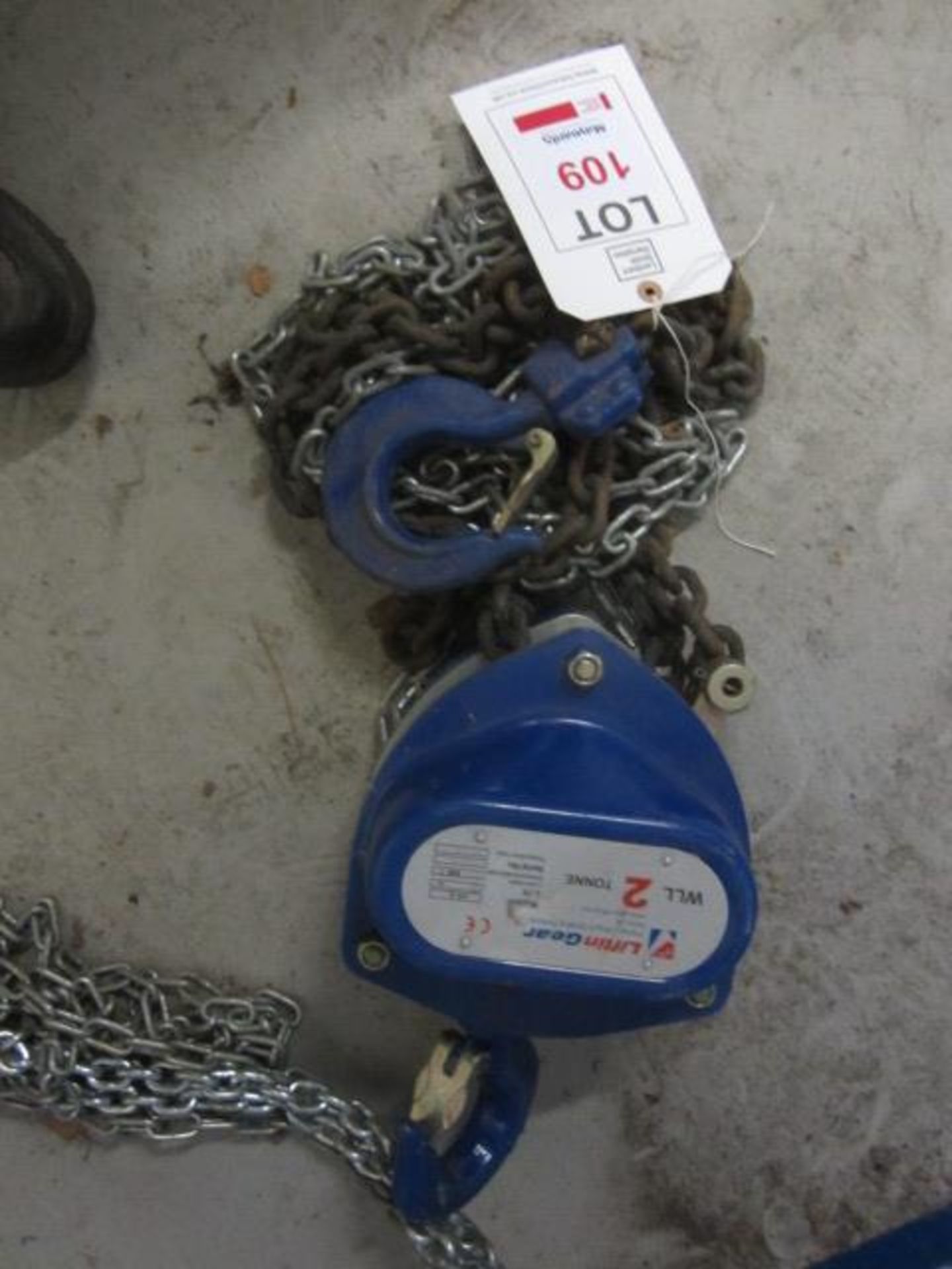 Liftingear HS-S 2 tonne chain hoist, serial no. 4720136 (2014) (Please Note: We do not hold any