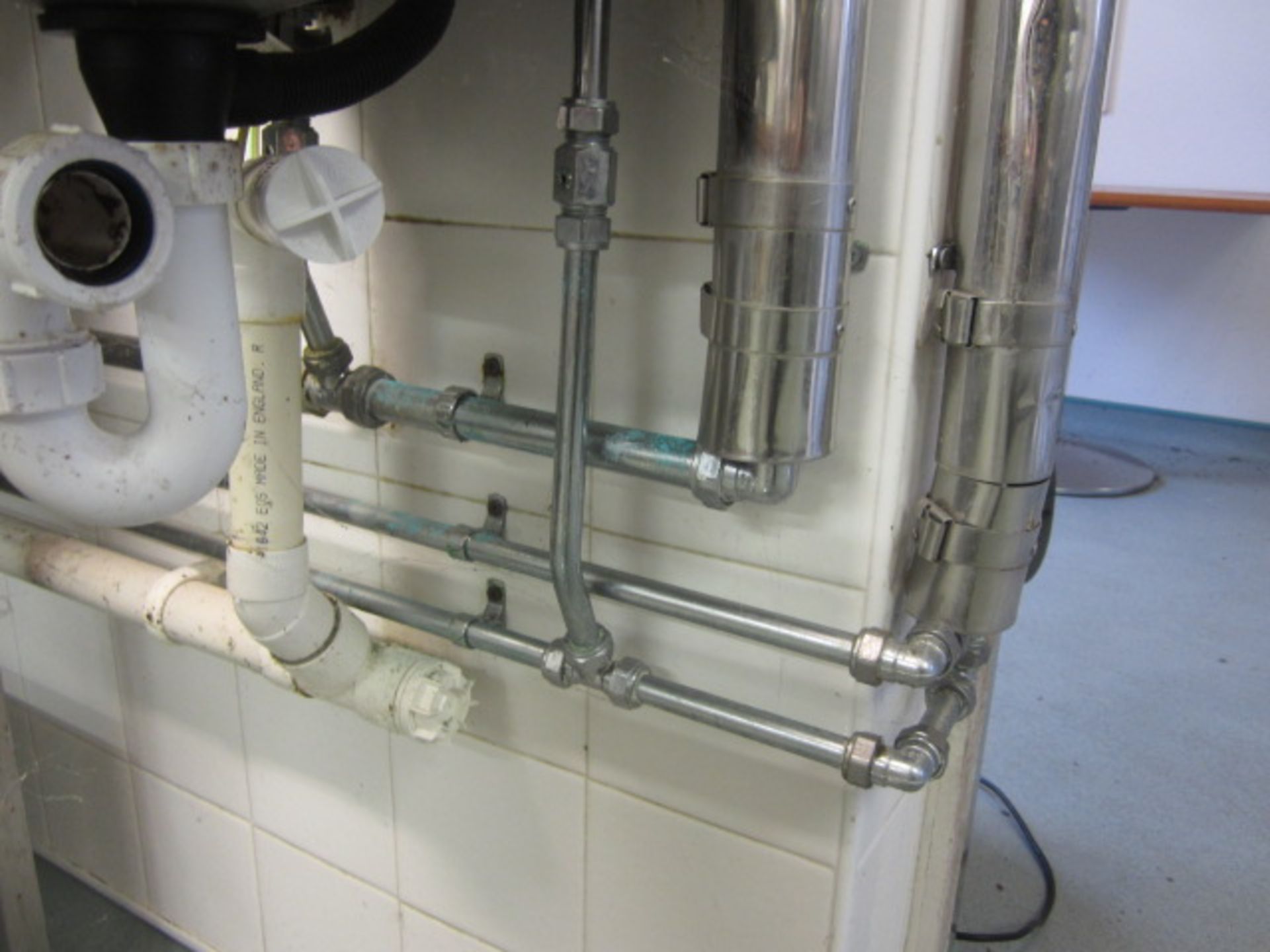 Two stainless steel wall mounted hand basins - Disconnection to be undertaken by the purchaser - Image 4 of 4