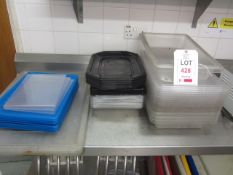 Quantity of assorted plastic trays