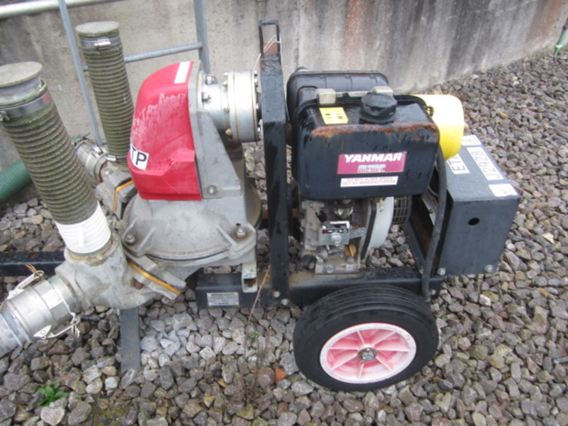 Hilta mobile twin outlet water pump, trailer mounted, serial no. 1137, model 90YE (2015) - Image 2 of 5