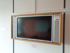 Panasonic TH-32LHD7 LCD monitor