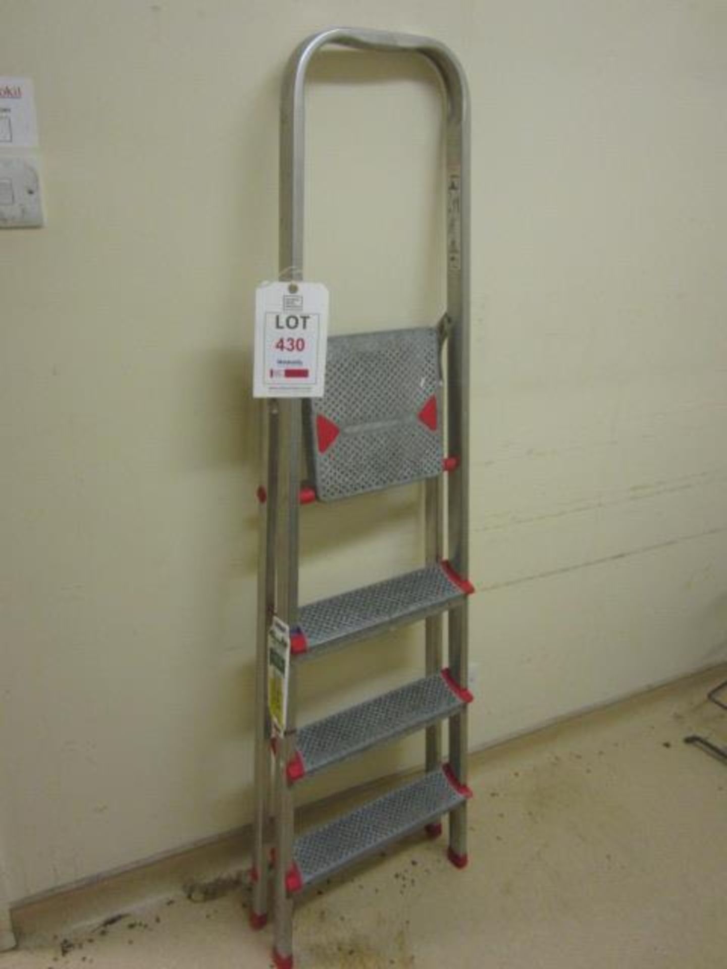 FRZ 4 tread step ladder