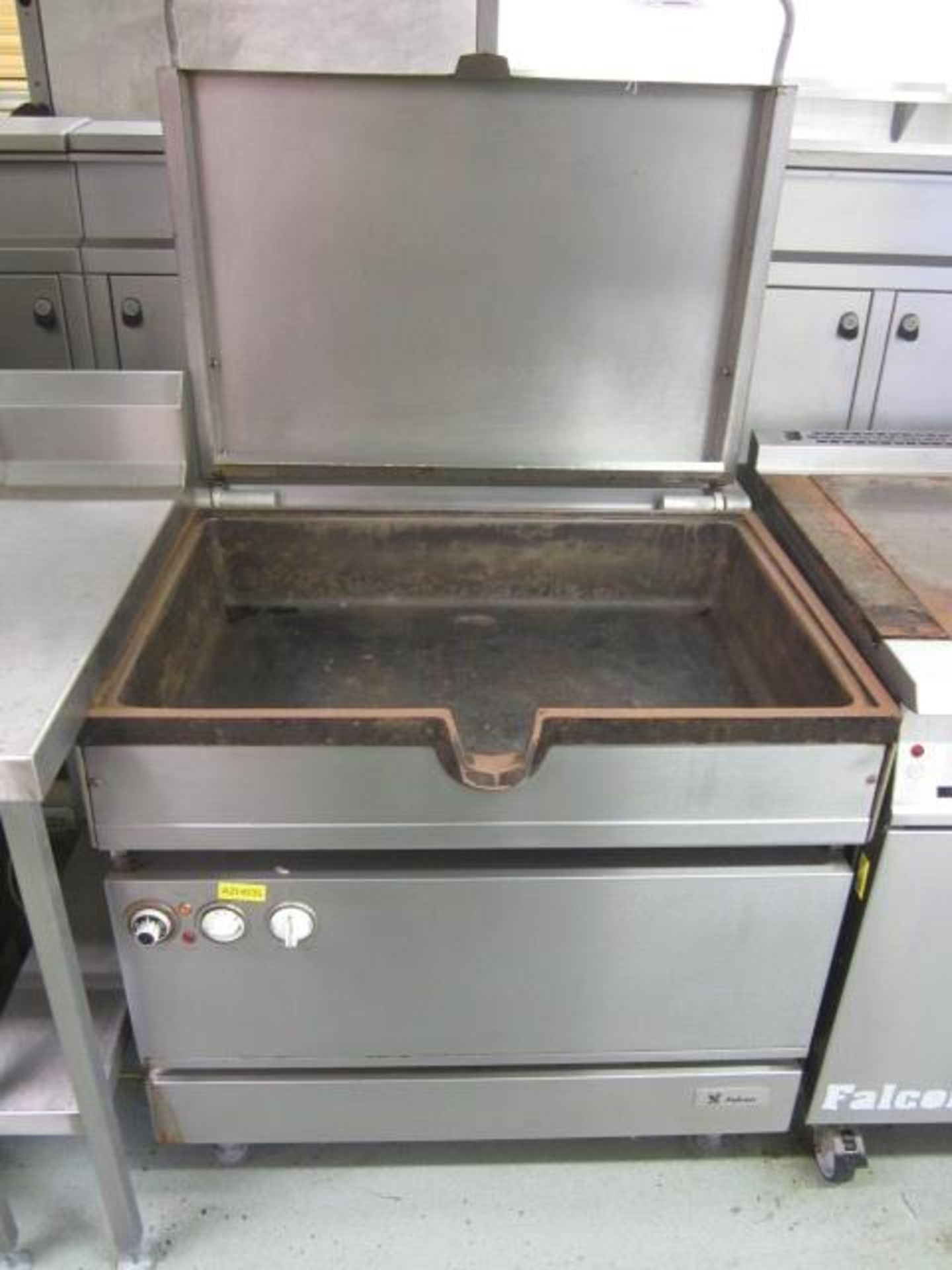 Falcon stainless steel electric bratt pan, 800mm x 900mm x H920mm - Disconnection to be undertaken - Image 4 of 4