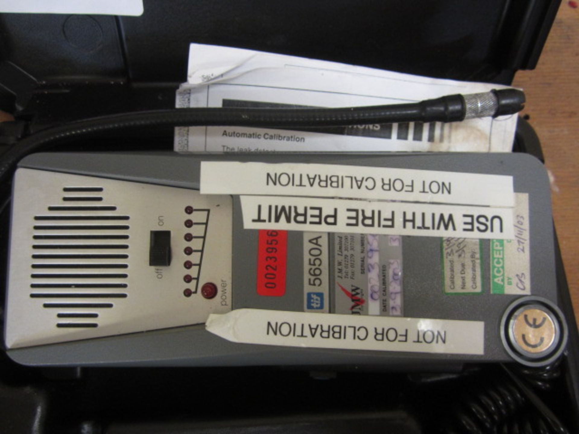 TIF 5650A automatic halogen leak detector, serial no. 0023956 and a Anglo Nordic R134a & R32 leak - Image 2 of 3