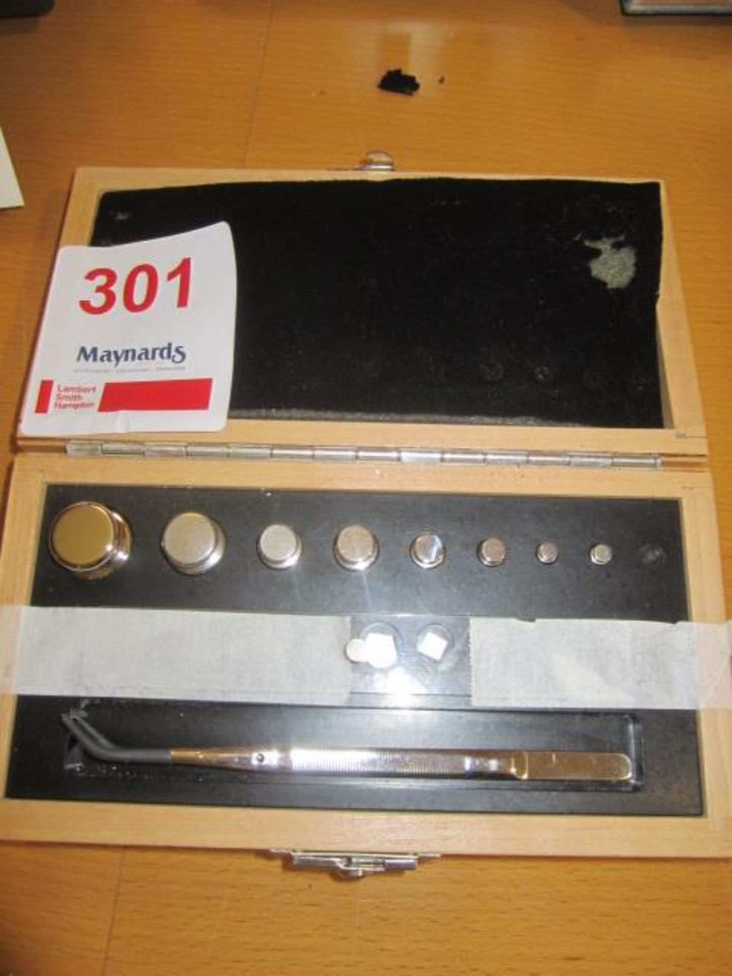 Fisherbrand calibration weights, cat no. FB51235, Class E2, s/n: 03-J61698-3, range 100g - 10mg