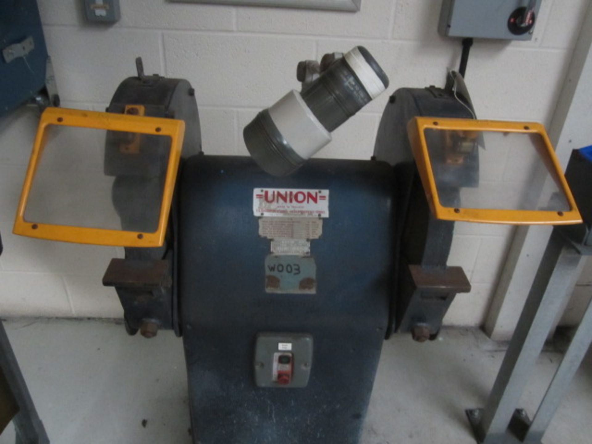 Union G16 double ended grinder, max wheel dia 16", grinder spindle speed 1367rpm - Disconnection to - Image 2 of 3