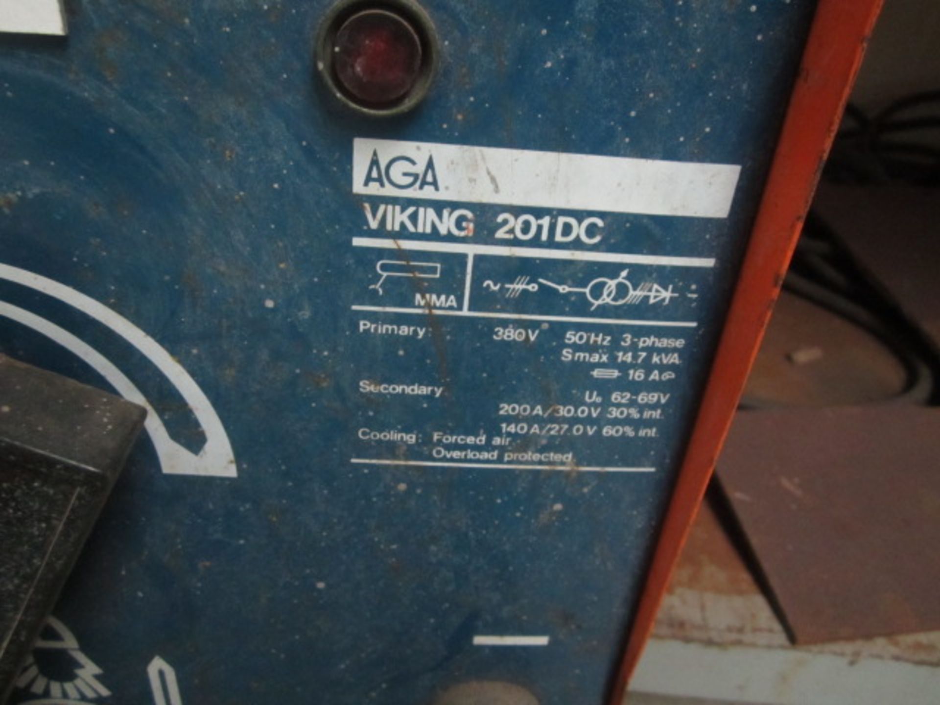 AGA Viking 201DC arc welder with magnetic plate, workbench and 6" bench vice - Disconnection to be - Image 3 of 6