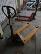 TUV hydraulic pallet truck