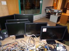 Six Lenovo Thinkvision LCD monitors