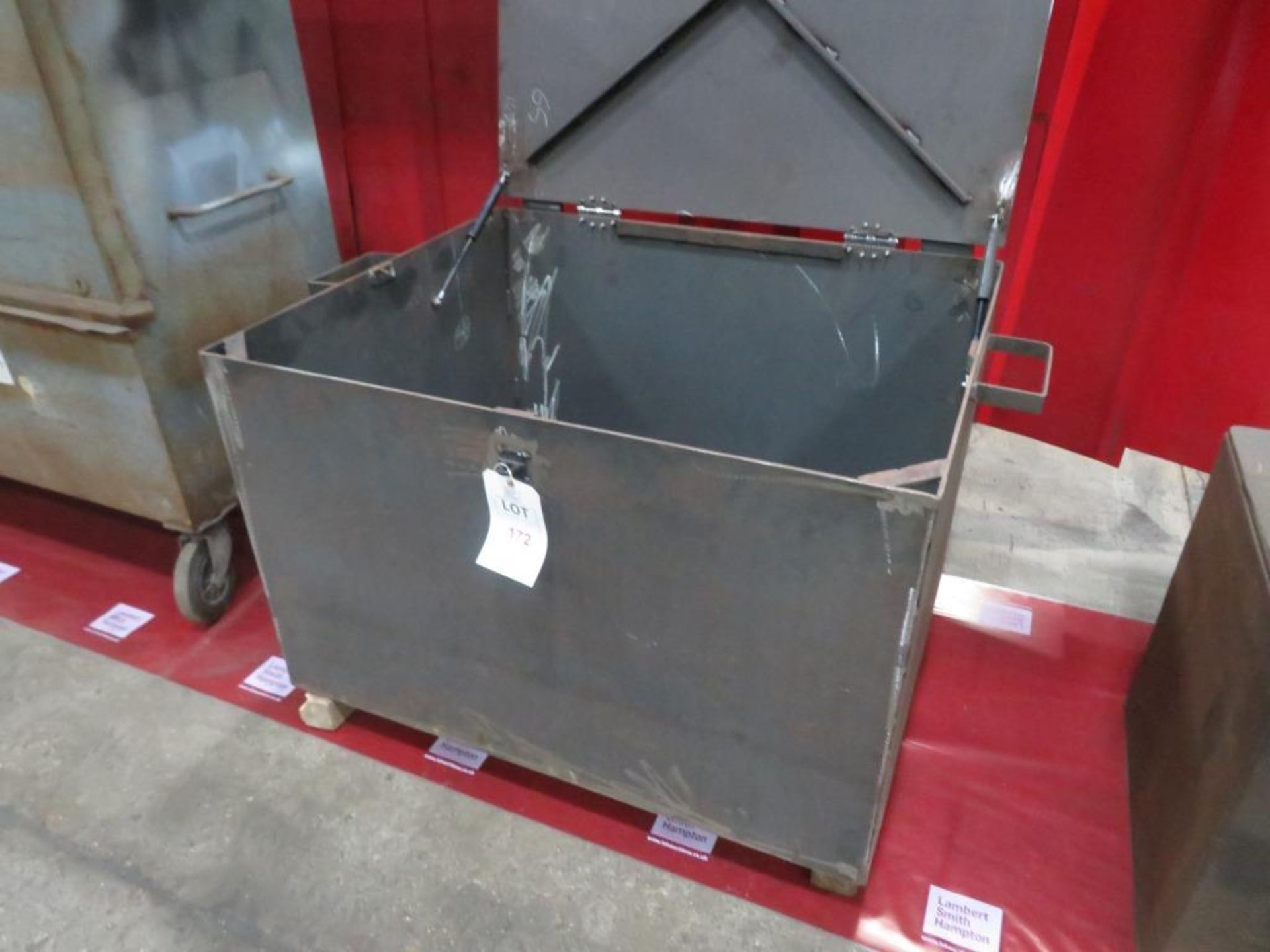 Steel company made site box - Image 3 of 4