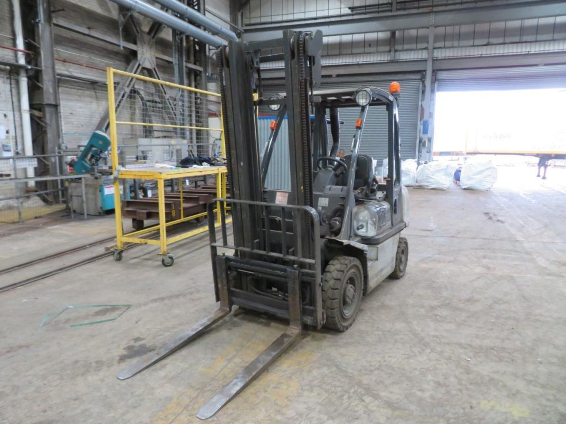 Nissan 2.5 ton diesel forklift truck - Image 4 of 20