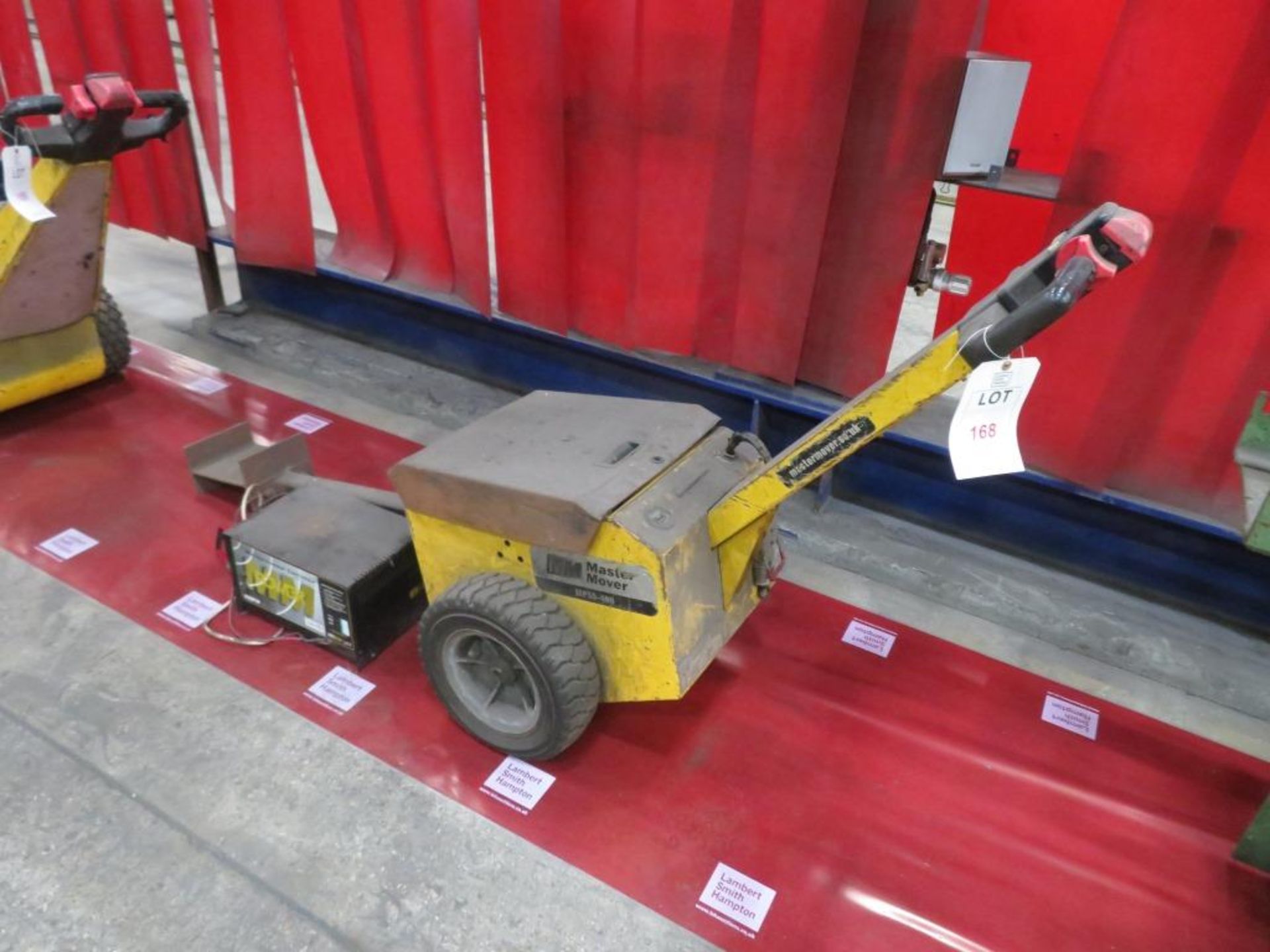 Master Mover MP50-400 battery operated pedestrian pusher s/n 7124 yom 2009 with MM Microprocessor