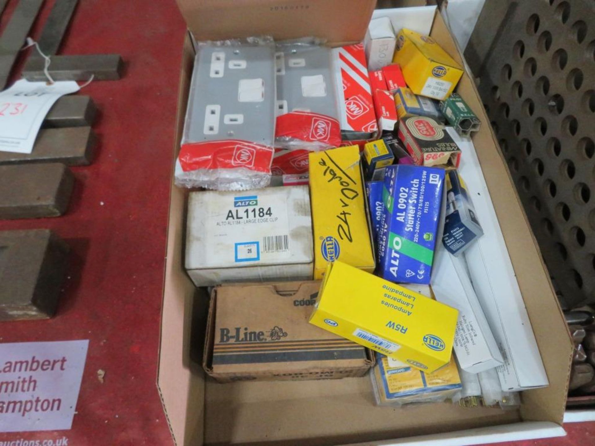 Quantity of electrical supplies - Image 2 of 12