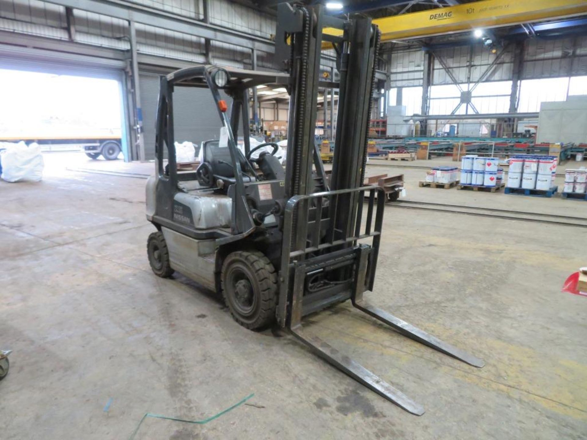 Nissan 2.5 ton diesel forklift truck