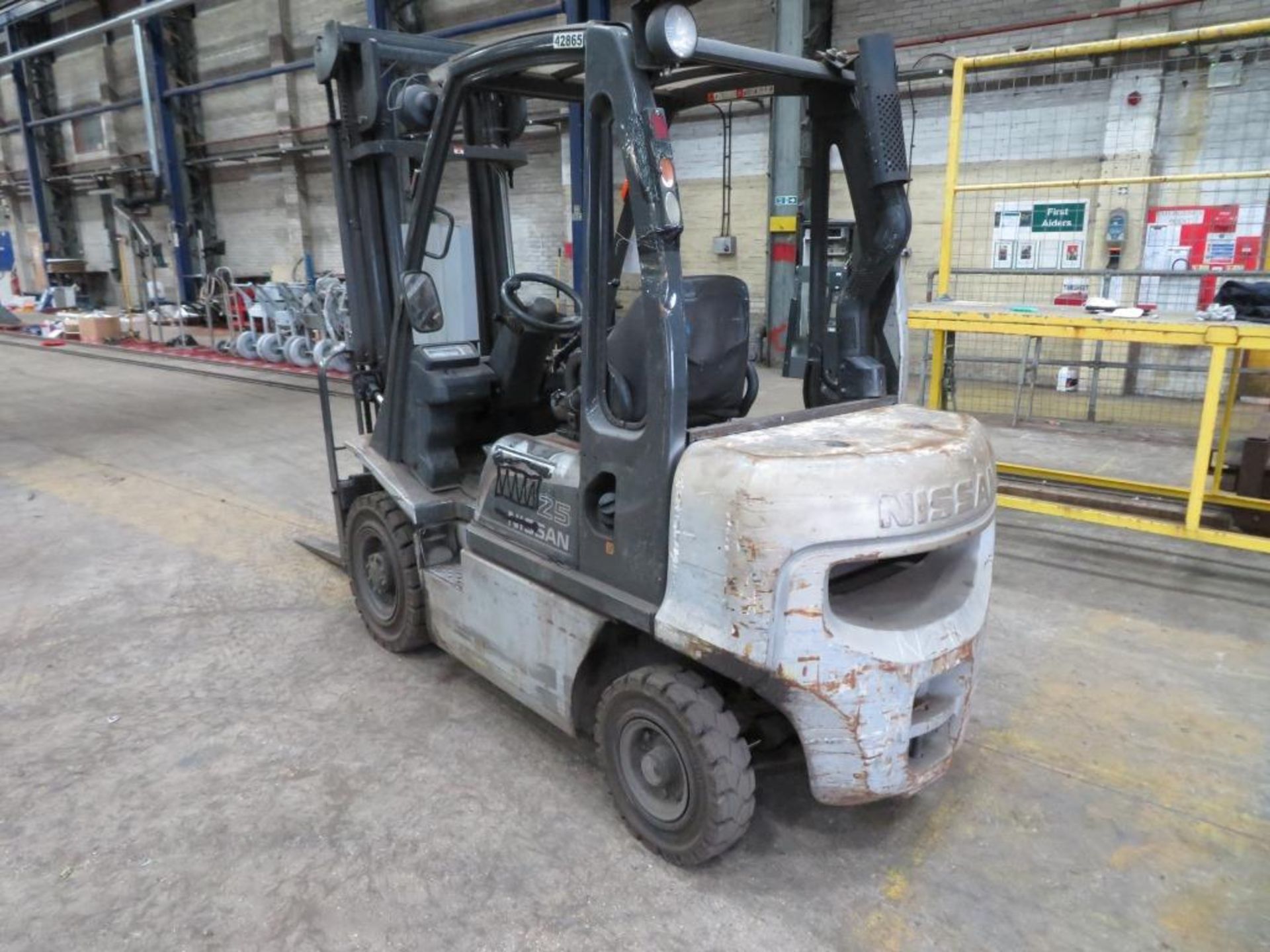 Nissan 2.5 ton diesel forklift truck - Image 3 of 20