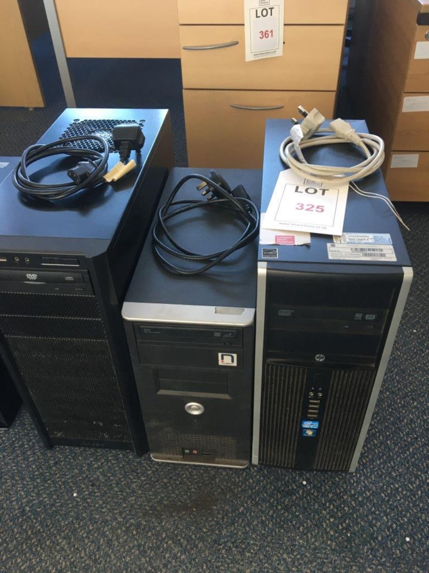 A HP Compact Elite 8200 computer (Windows 7, Intel i5 processor) a Novatec computer (Windows XP) and