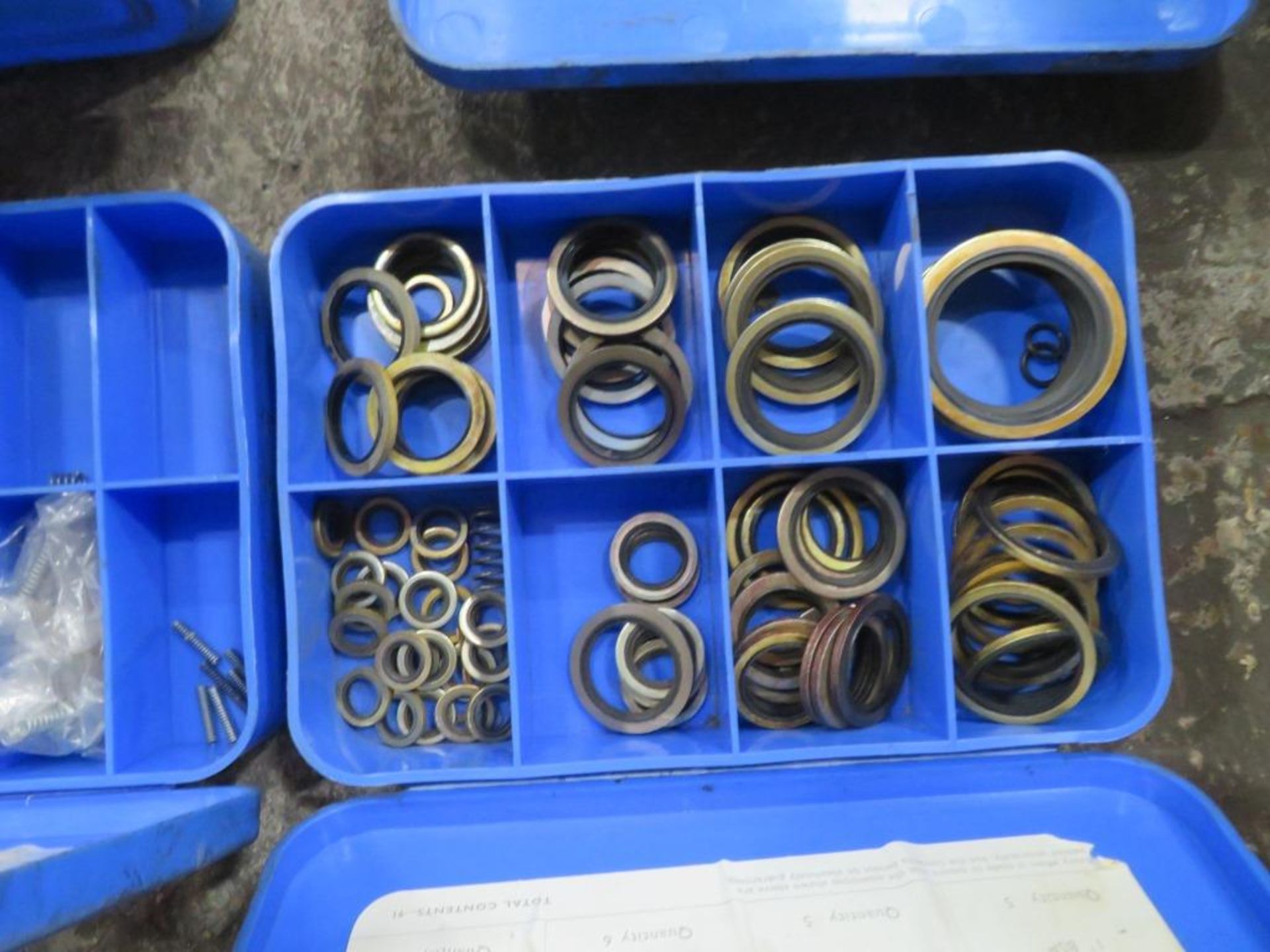 Quantity of electrical supplies - Image 11 of 12