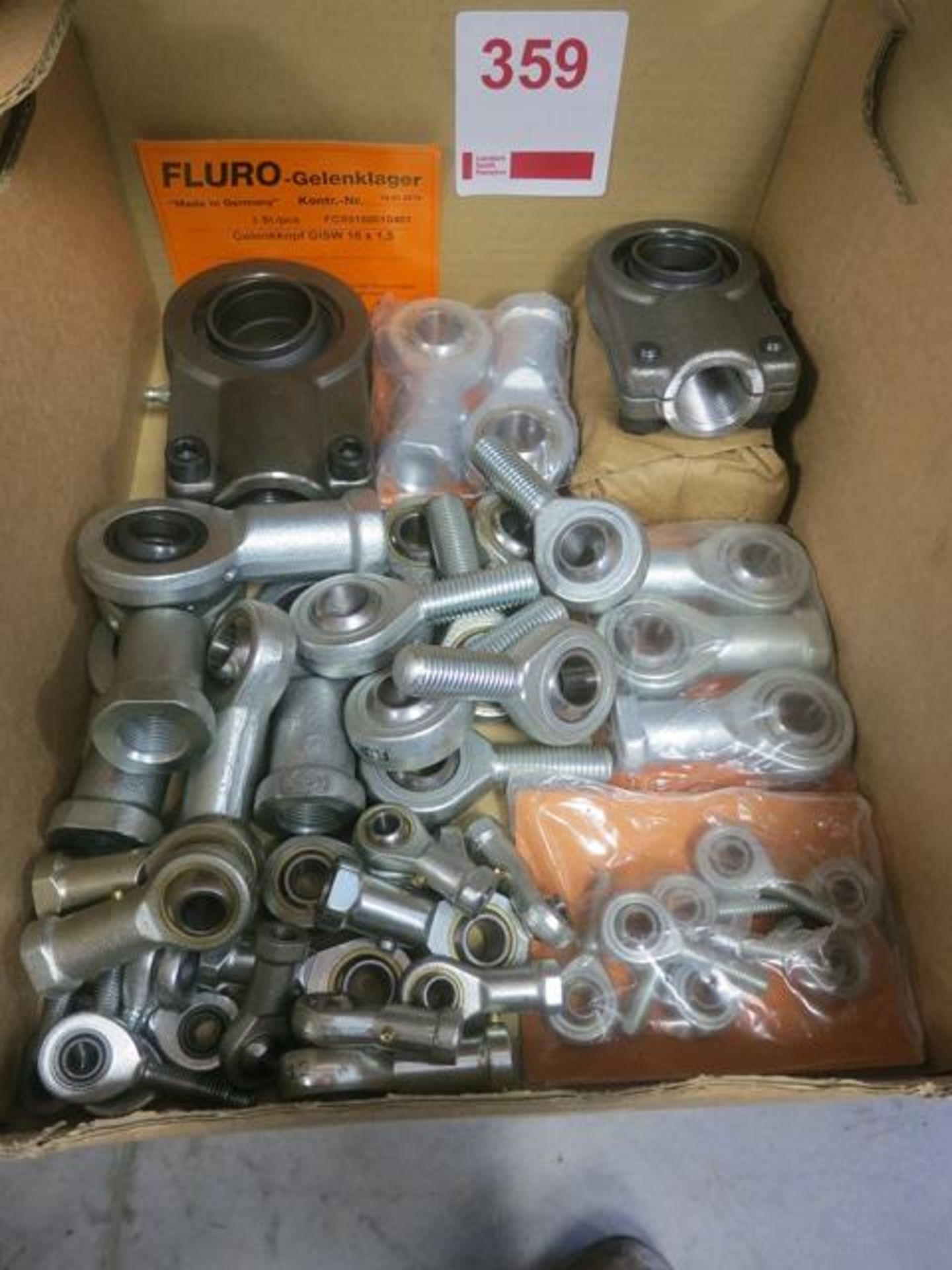 Quantity of Rod end bearing