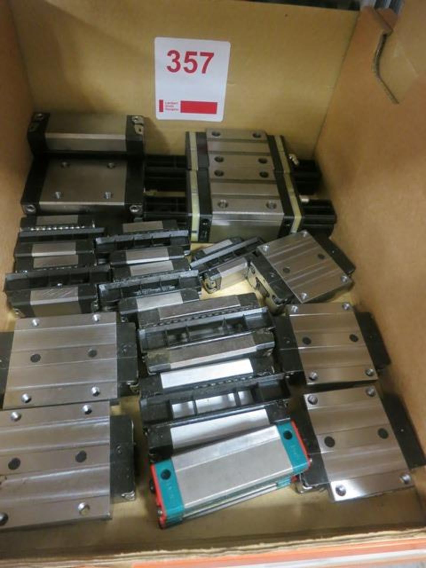 Quantity of Linear bearings