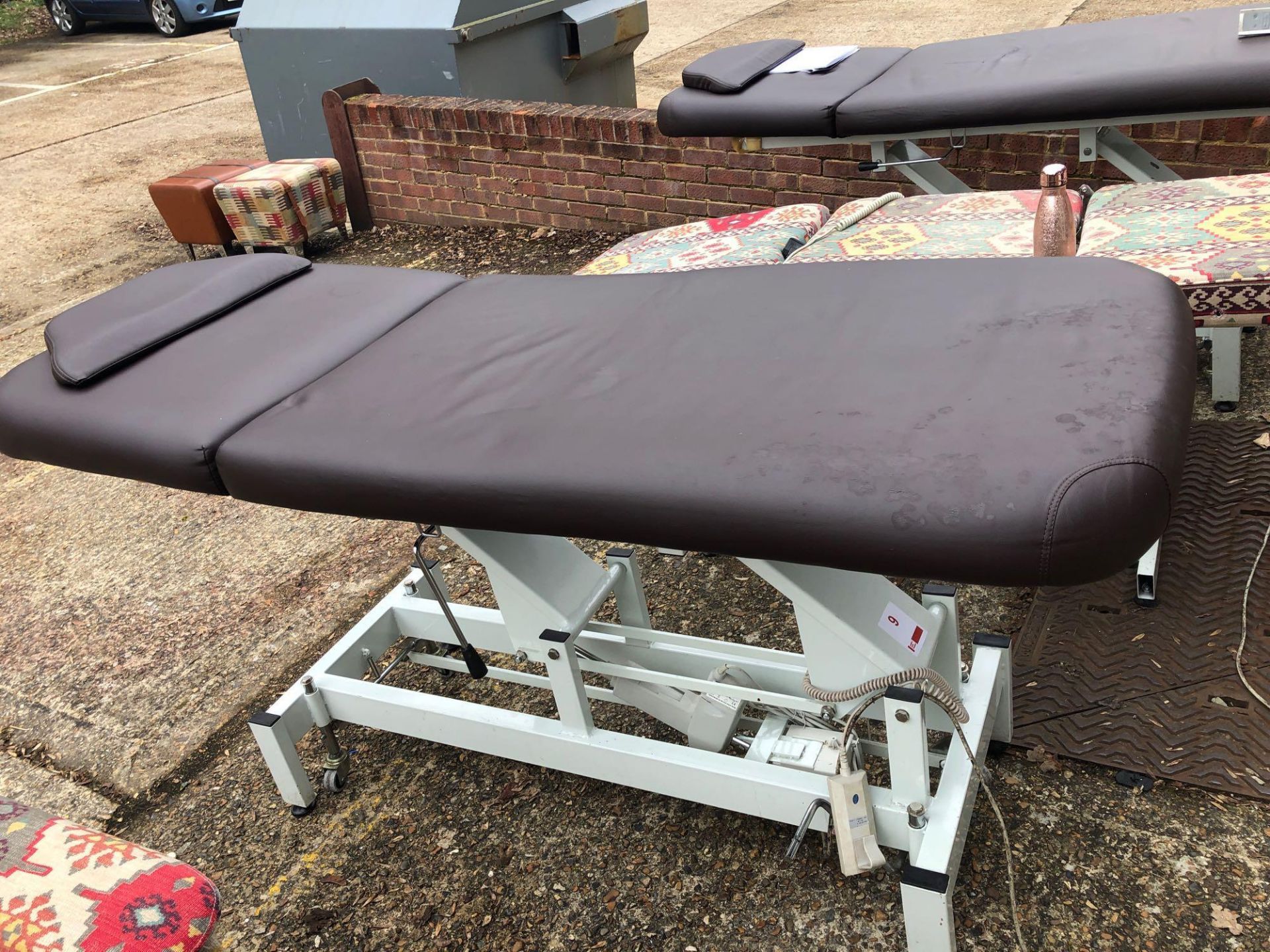 Mobile Electrically height adjustable massage/treatment bed model-JC35B4-0-6-3-24-120-300-H-G-E-E- - Image 2 of 4