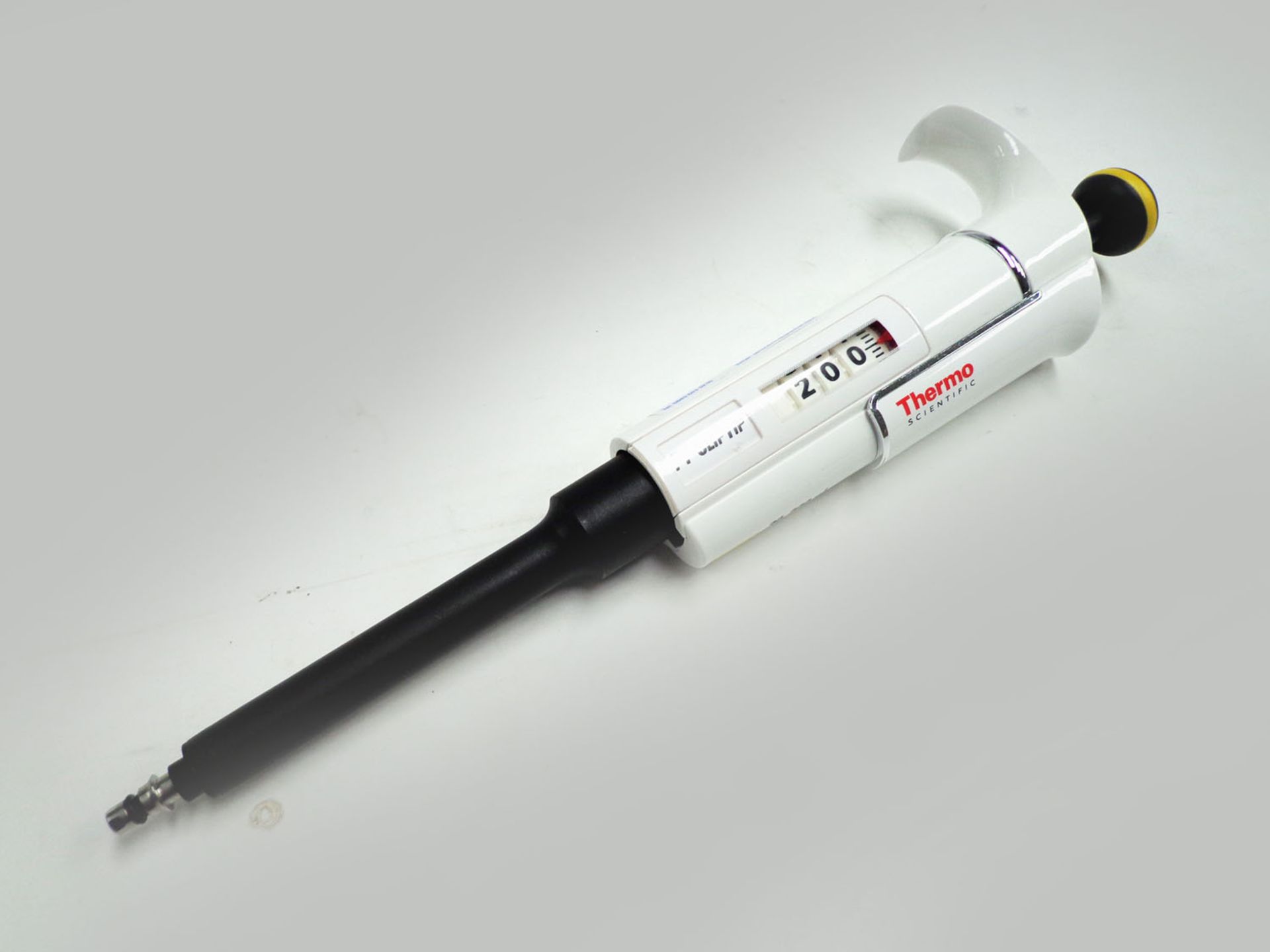 Various Thermo Scientific F1 clip tip manuel pipettes and stand - Image 5 of 7