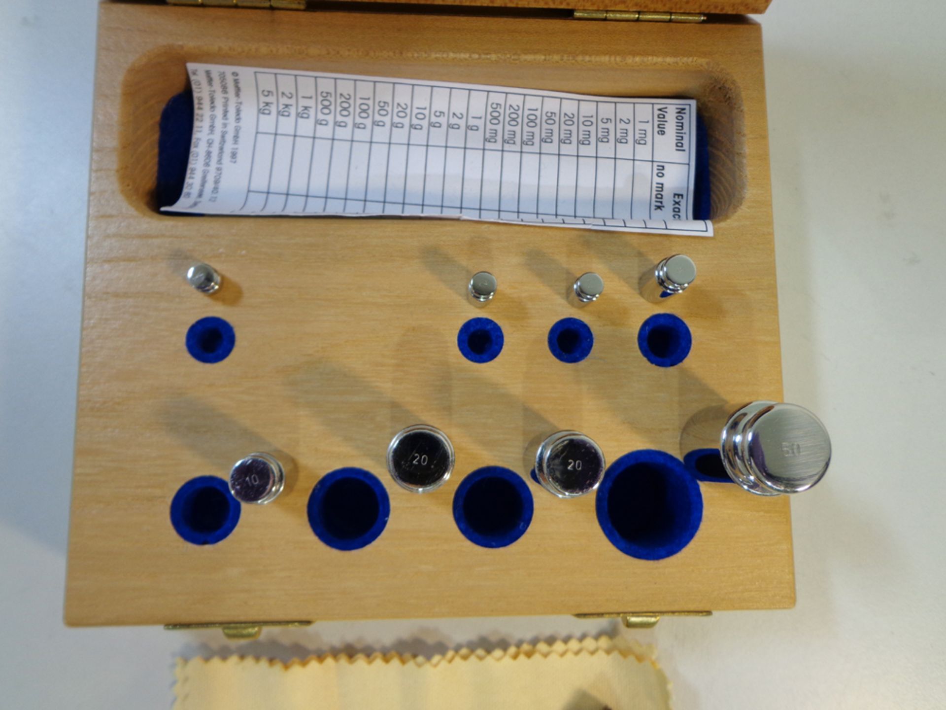 Mettler Toledo 1g to 50g F1 Stainless Steel Calibration Weight Set in Wooden Box, Ref 15887 - Image 2 of 6