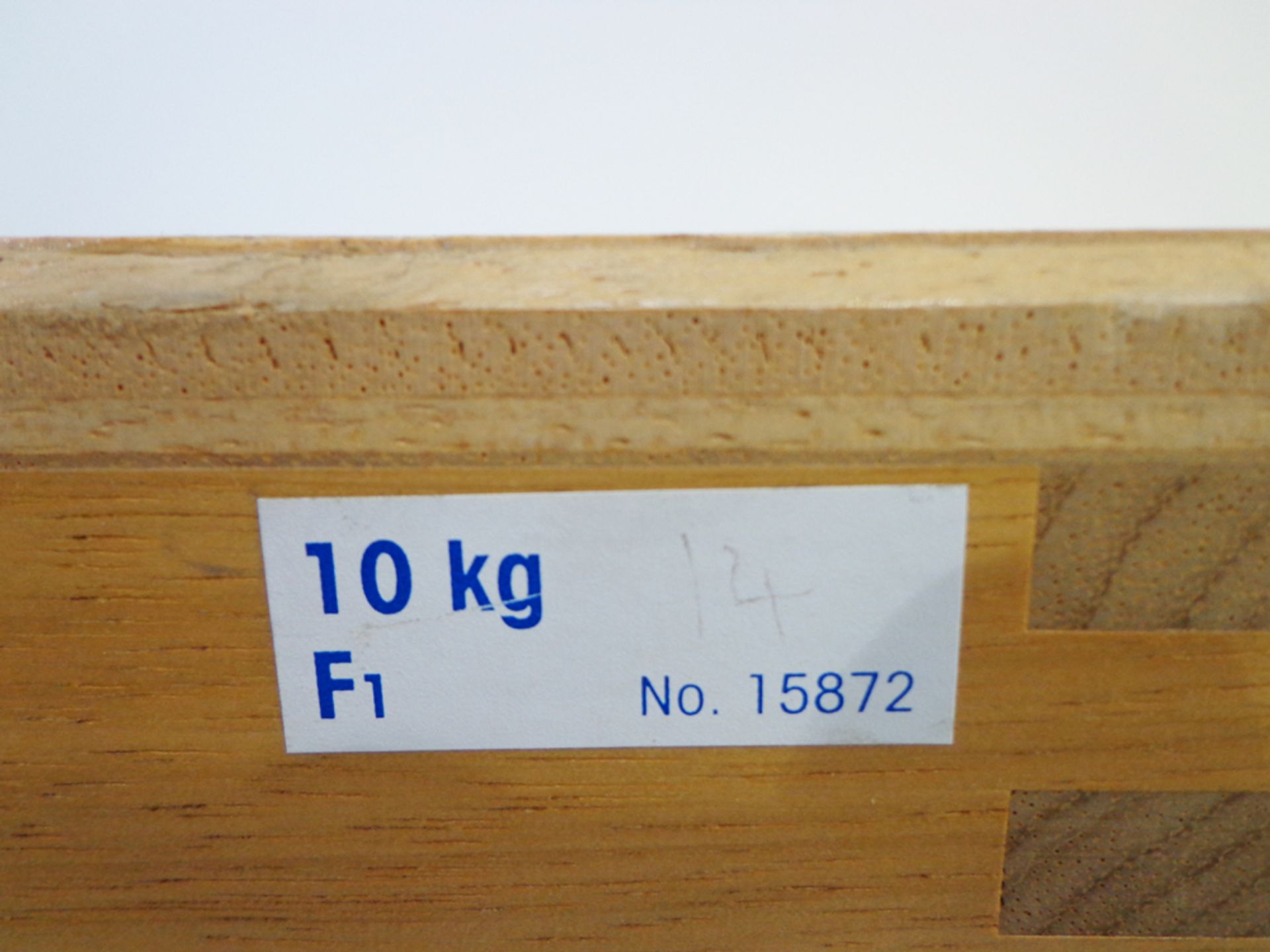 Mettler Toledo Single 10kg F1 Stainless Steel Calibration Weight in Wooden Box, Ref 15872 - Image 4 of 4