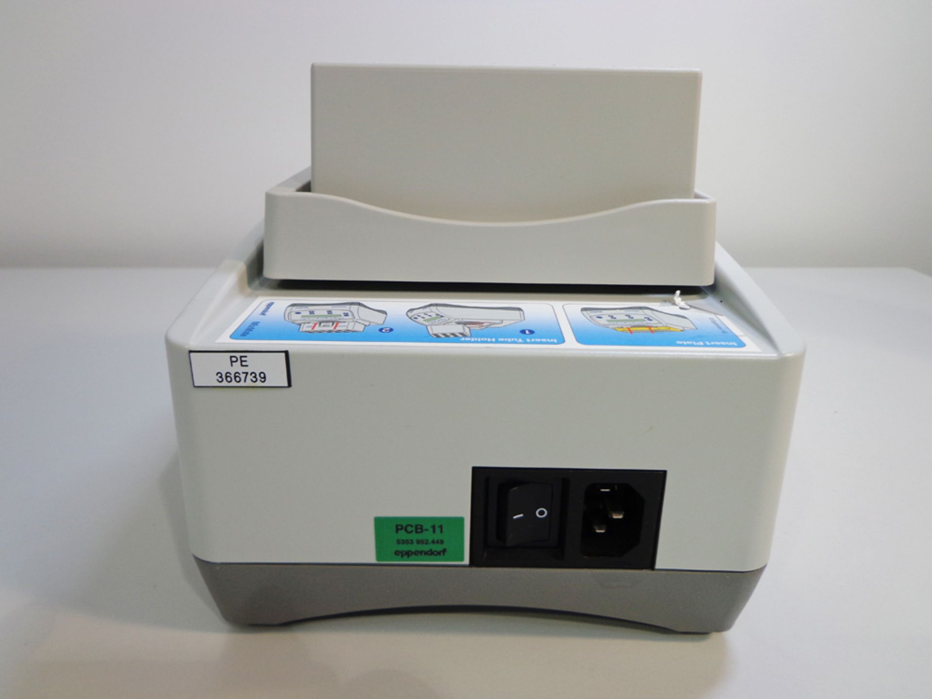 Eppendorf Mixmate Microplate Shaker, model 5353, S/N 5353AN013266 - Image 6 of 7