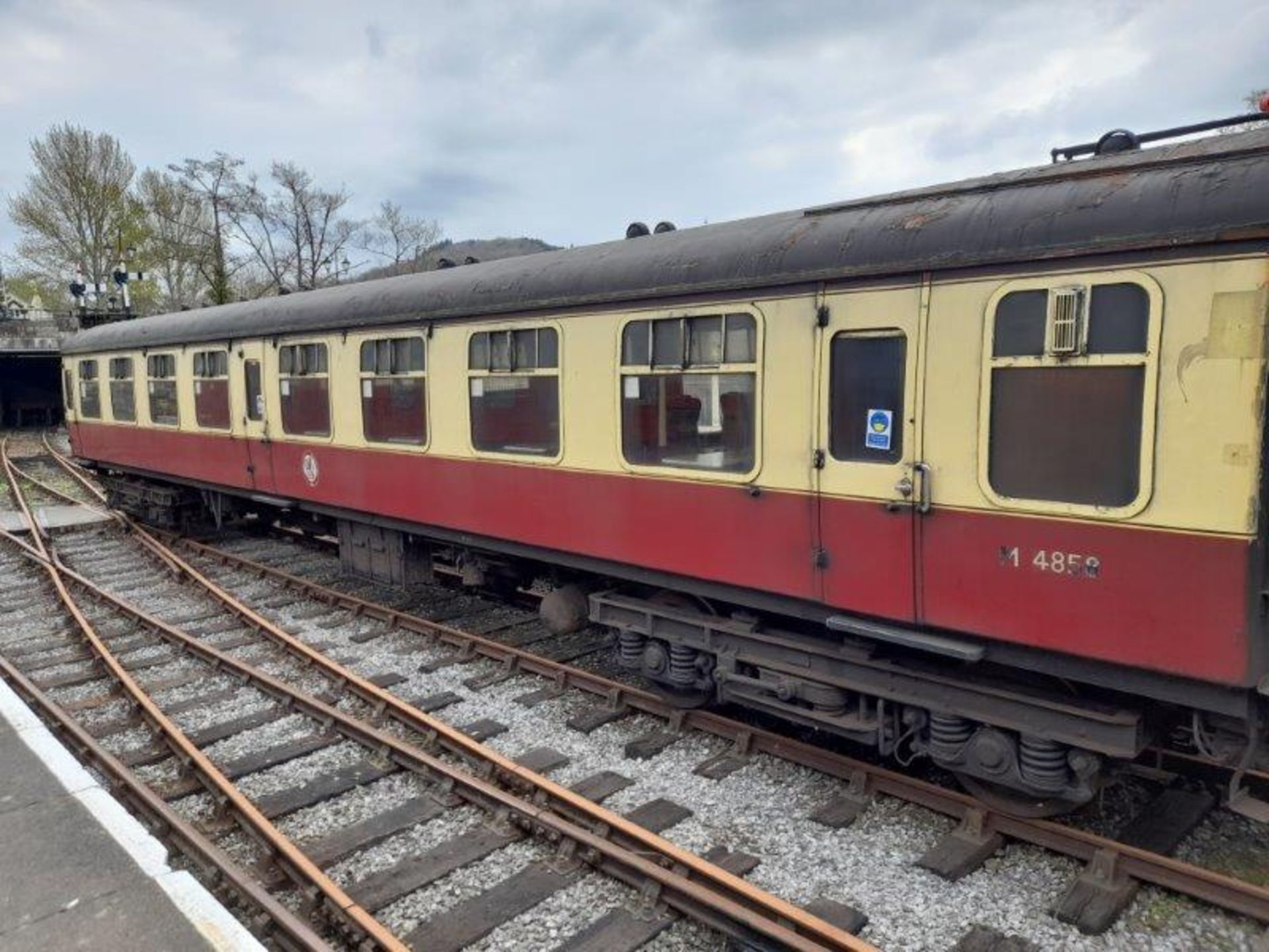 BR Mark 1 type TSO coach, no. M4858, 55-seats and 2 bench seats in red/ purple moquette, carmine and - Image 4 of 14