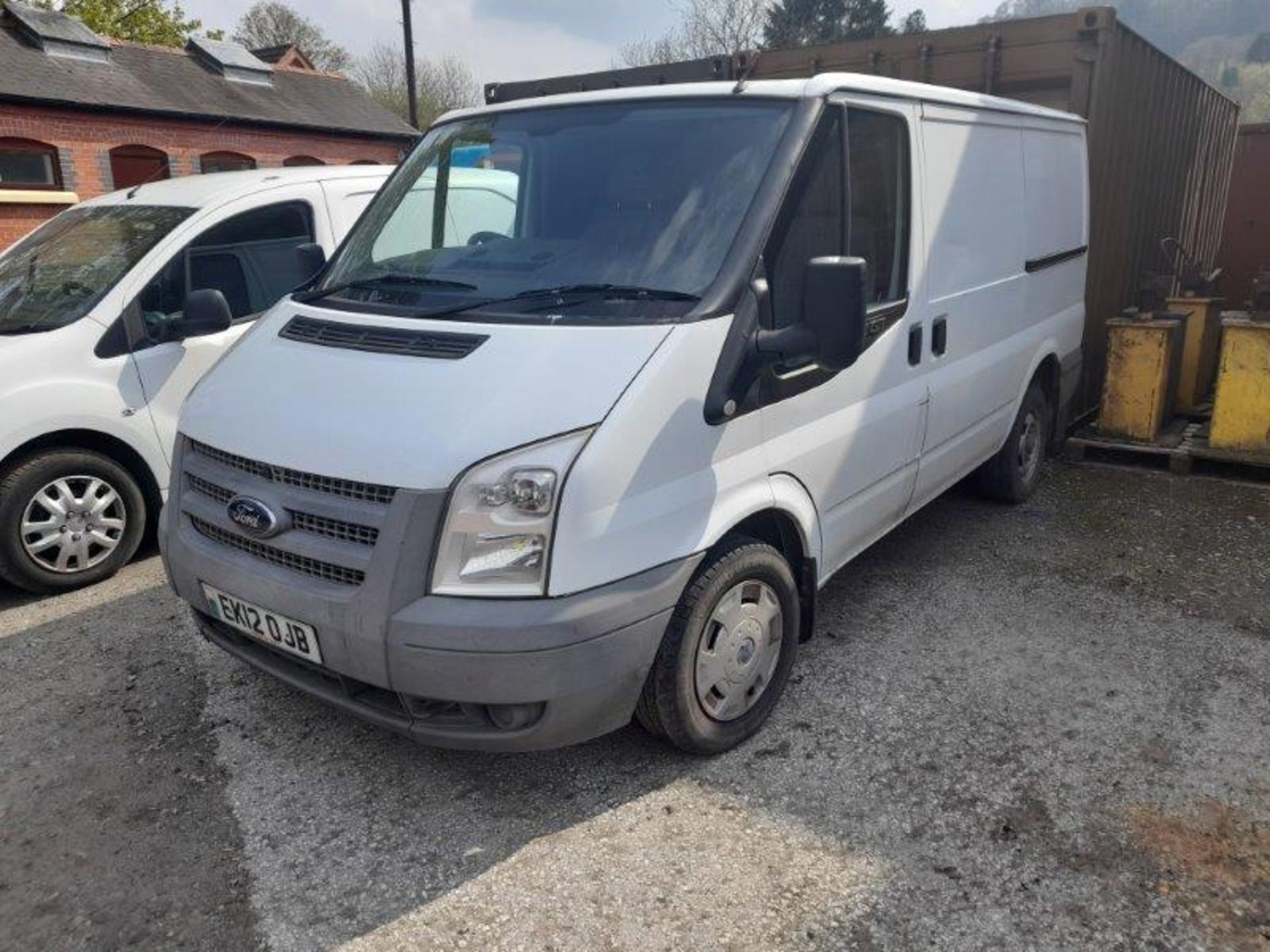 Ford Transit 260 SWB diesel FWD Low Roof TDCi 100ps van. Registration no. EK12 OJB. Date of - Bild 2 aus 5