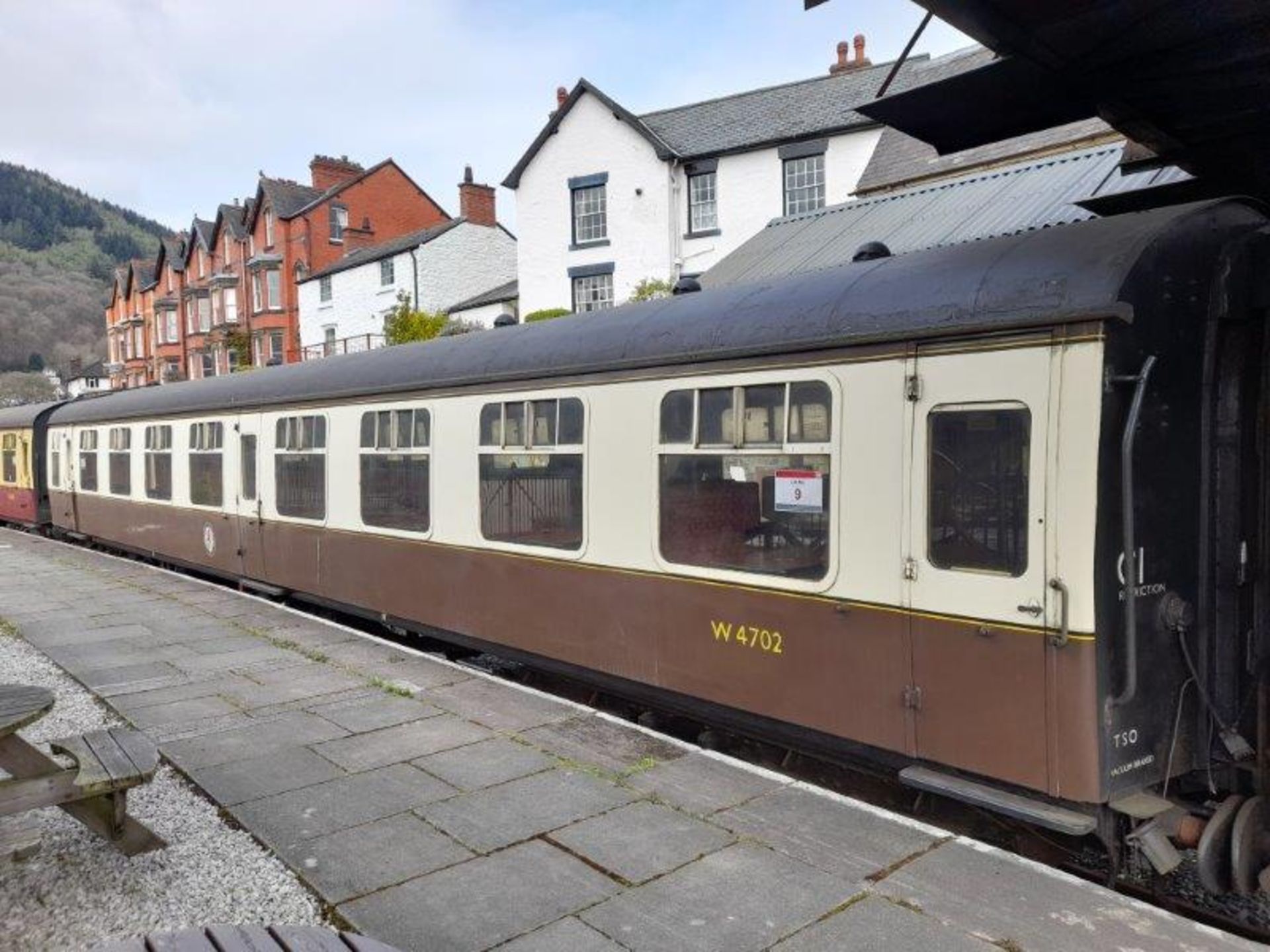 BR Mark 1 type TSO coach, no. W4702, 64-seats in red chain link moquette, 2 x WC's, chocolate and