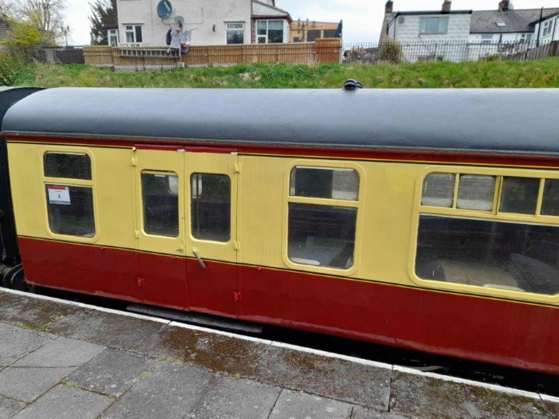 BR Mark 1 type BSK coach, no. E34537, 32-seats in red/blue moquette, 1 x WC, carmine and cream - Image 4 of 17