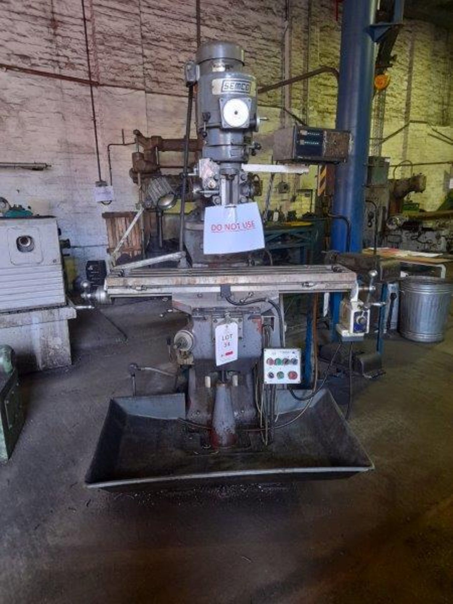 SEMCO LC-1½ VS turret milling machine, Serial No: 41221920 with Mitutoyo Liner Scale DRO, Allen