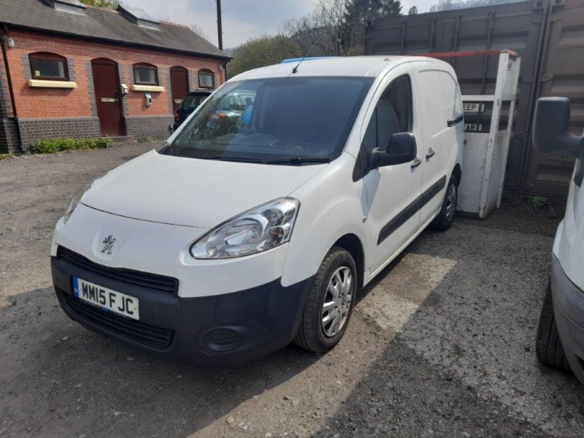 Peugeot Partner LI diesel 850 1.6 HDi 92 Professional van.Registration no. MM15 FJC. Date of - Image 2 of 6