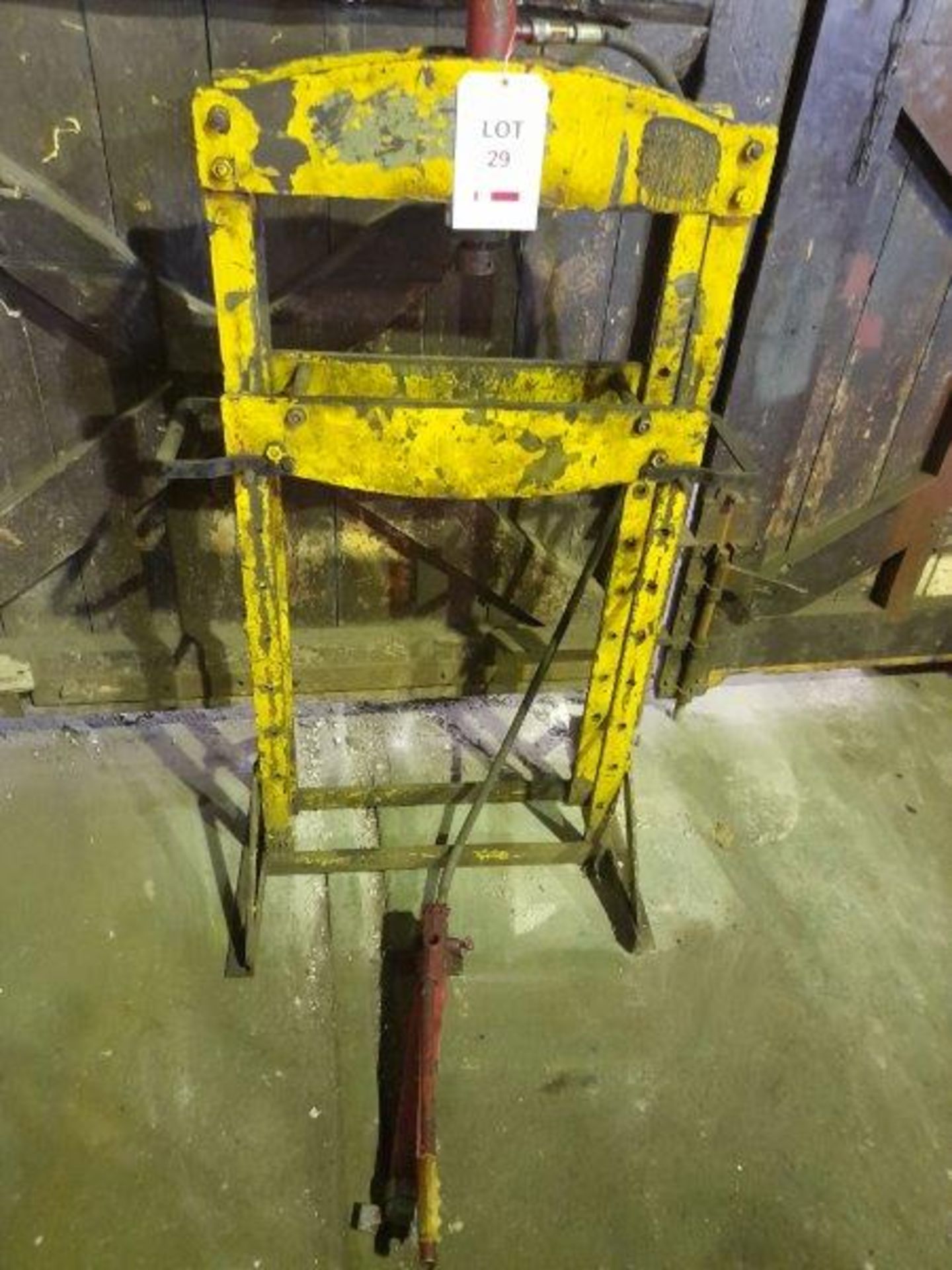 22" wide hydraulic bearing press with hydraulic pump unit. Please note: this lot is to be - Image 2 of 2