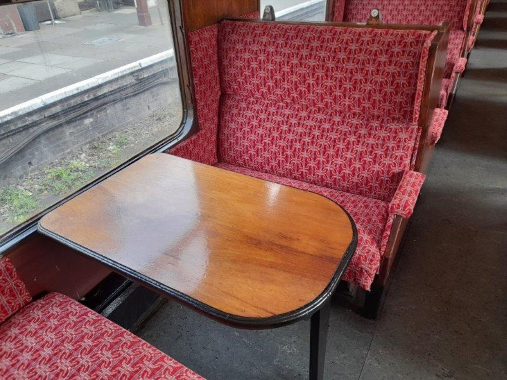 BR Mark 1 type TSO coach, no. W4702, 64-seats in red chain link moquette, 2 x WC's, chocolate and - Image 10 of 16