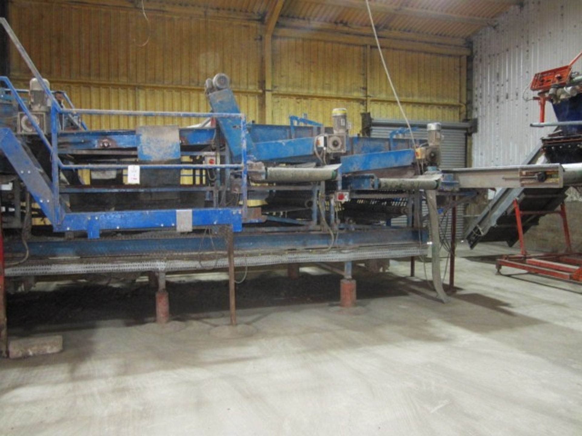 Seed potato sizing, grading and cleaning line including - Miedema type SB55 mobile receiving hopper, - Image 3 of 19