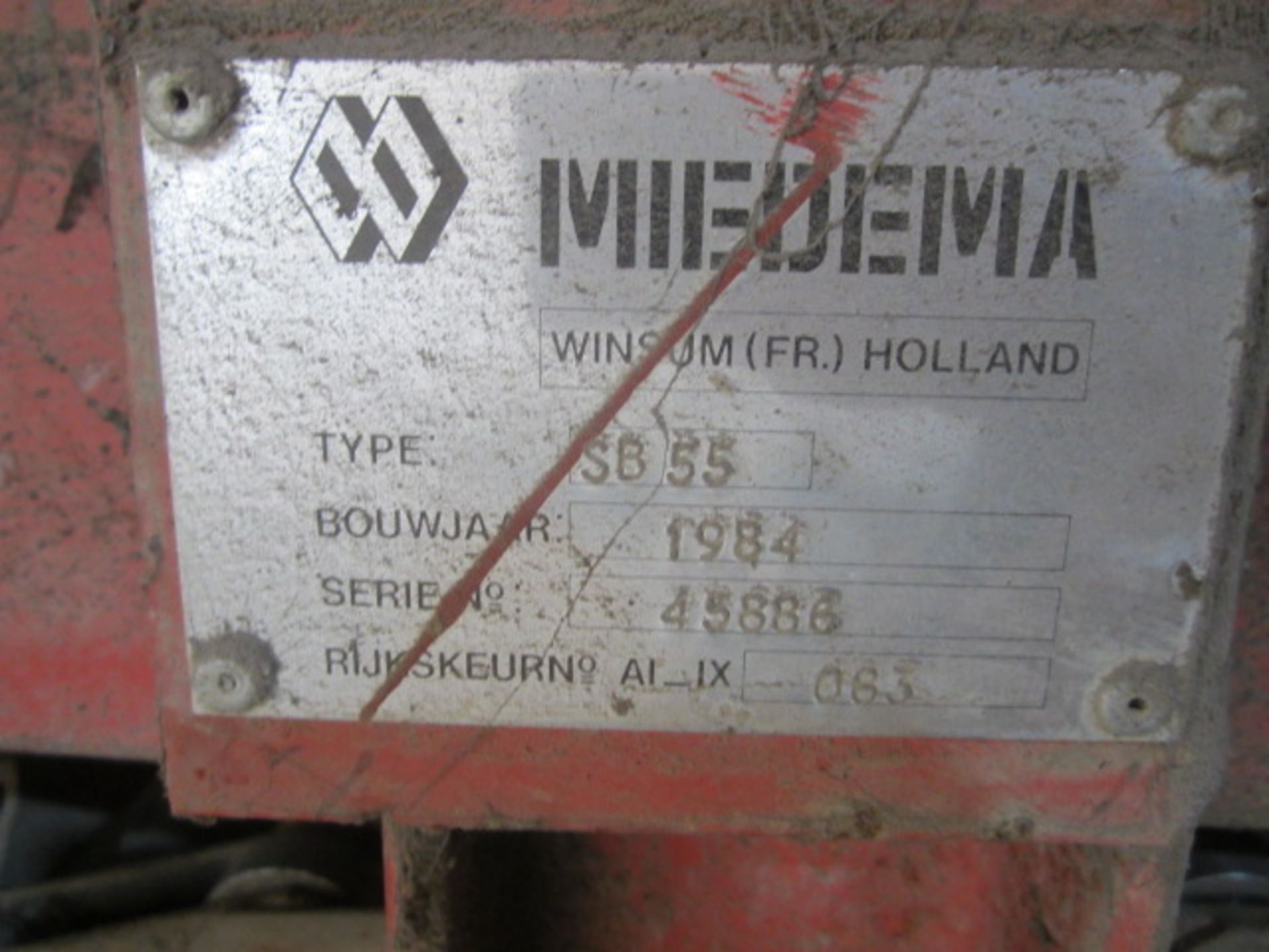 Seed potato sizing, grading and cleaning line including - Miedema type SB55 mobile receiving hopper, - Image 14 of 19