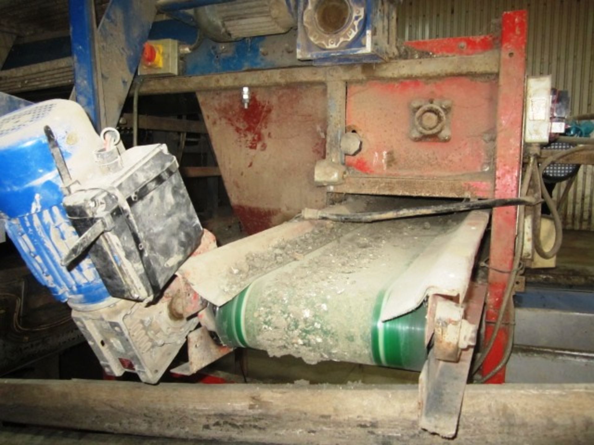 Herbert 3.8 x 600 00N belt conveyor and bespoke stone and clod separator, s/n: 104-01-128, approx. - Image 5 of 5