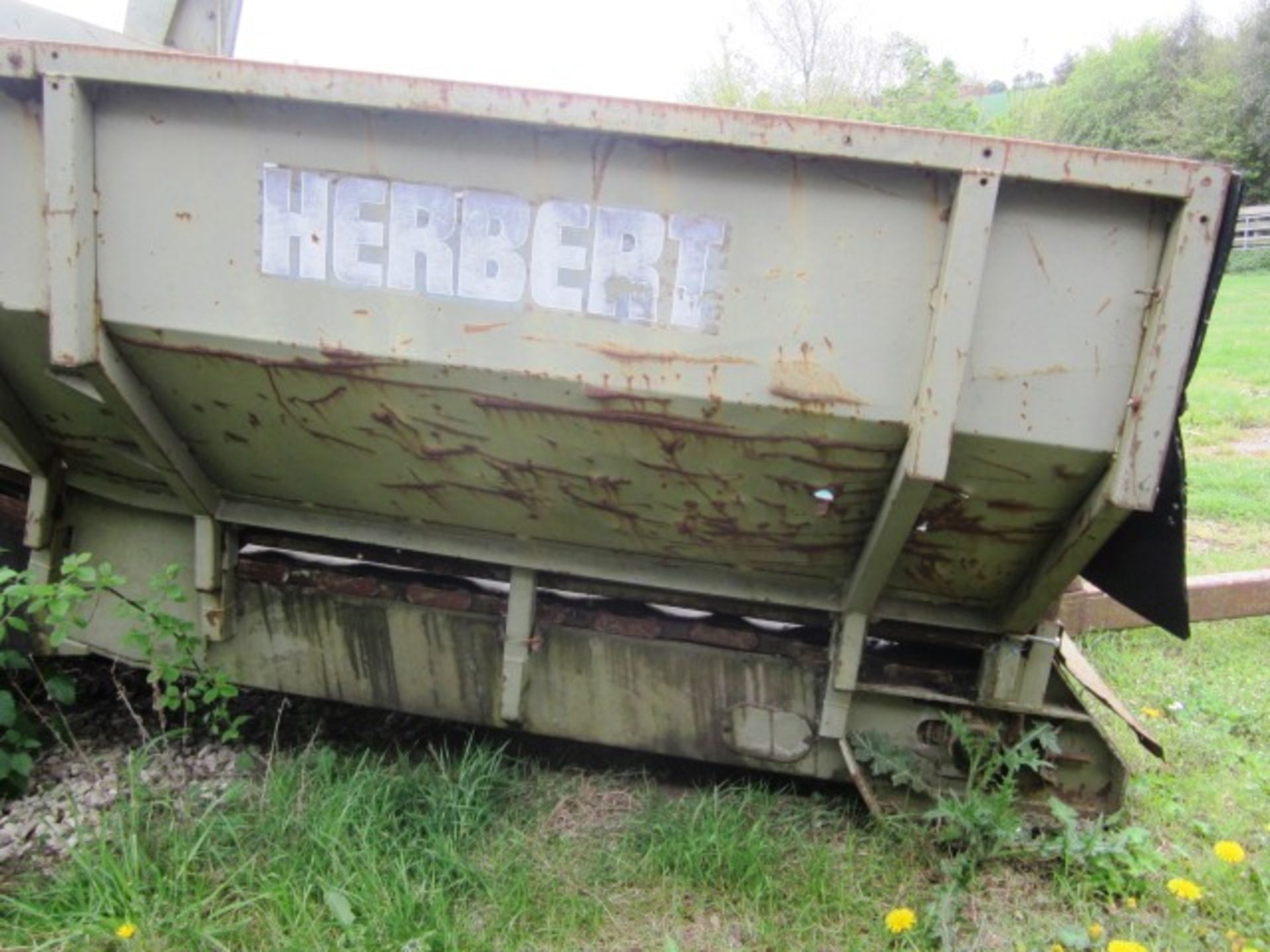 Herbert 1800 Multigrader, machine no. MG2, s/n. 1090688, approx. belt size 1.8m x 6m, 2 x side - Image 8 of 14