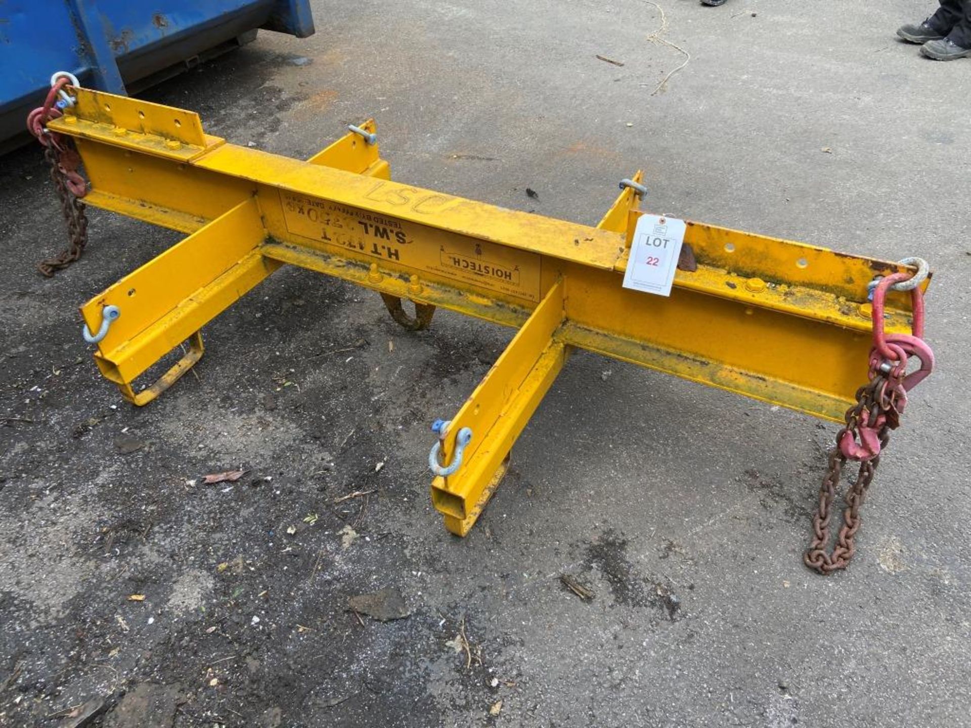 Crane attachment lifting beam with hook and side members. Max SWL 2750kg. Please note: This lot has