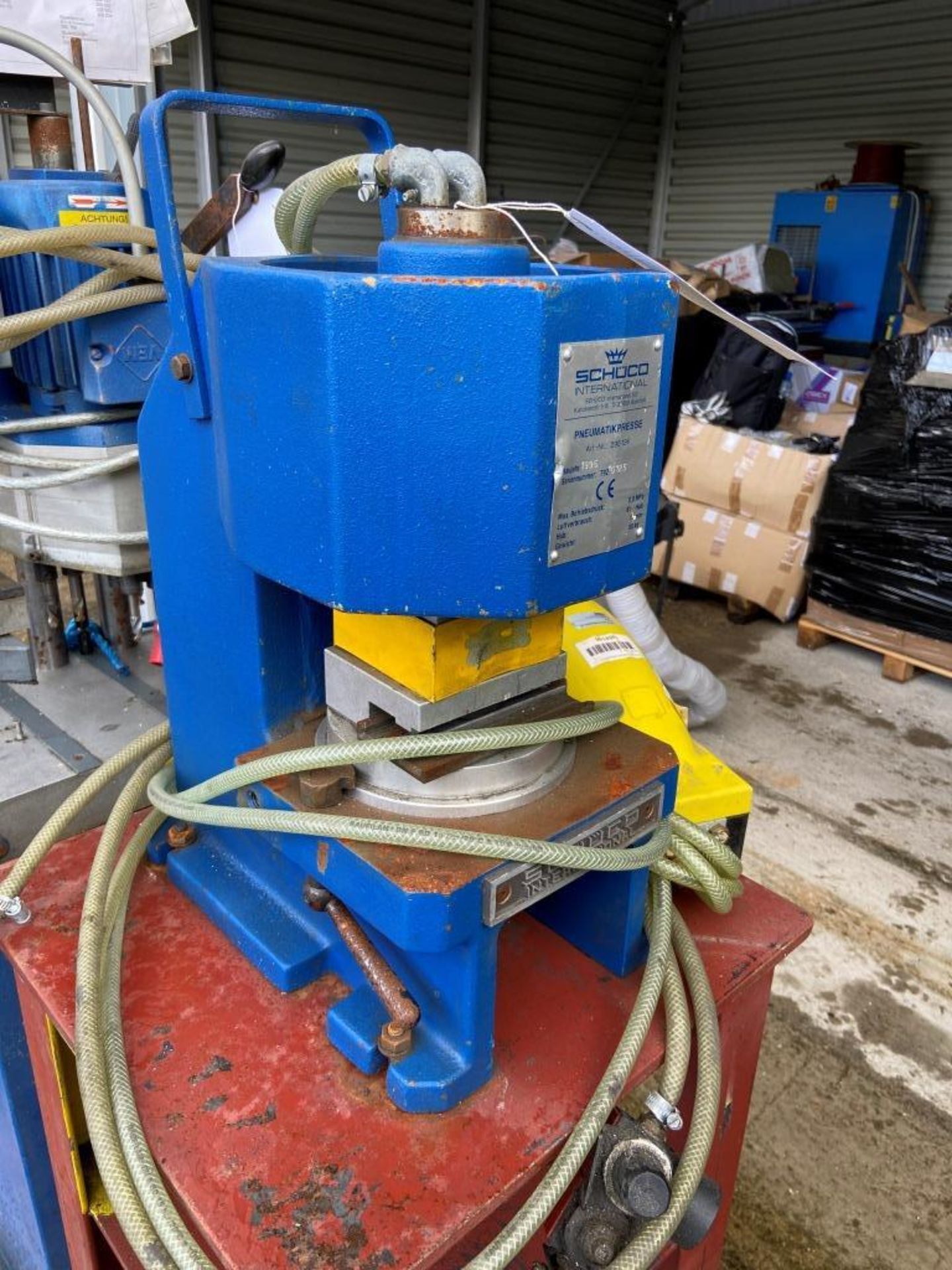 Schuco pneumatic press, art no. 290124, 80kg capacity Y.O.M 1995, s/n 792-0125 with foot pedal - Image 2 of 4